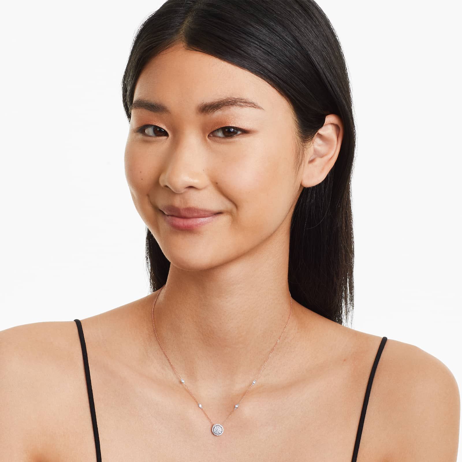 Round Halo Cluster Diamond Necklace In 14K Rose Gold
