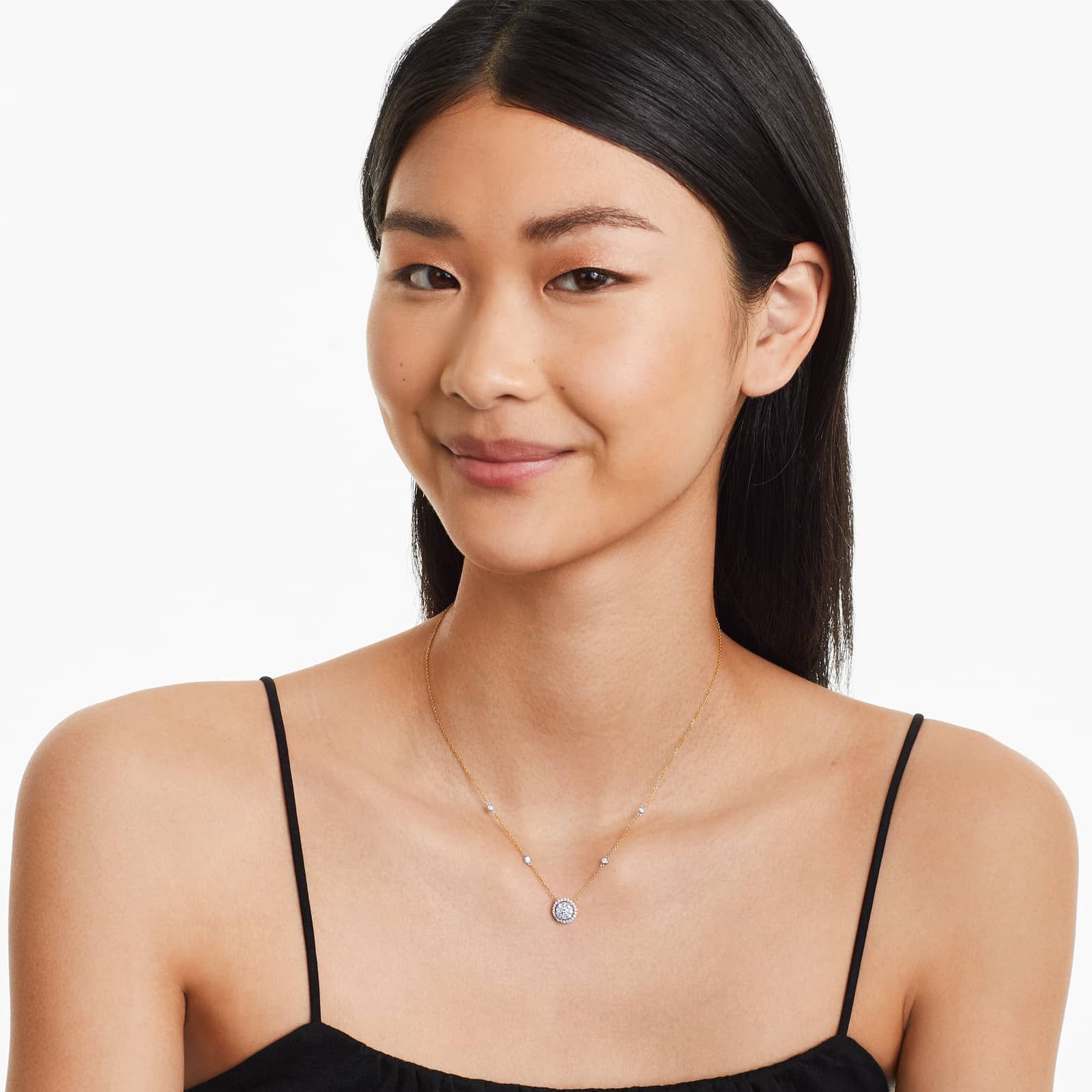 Round Halo Cluster Diamond Necklace In 14K Yellow Gold