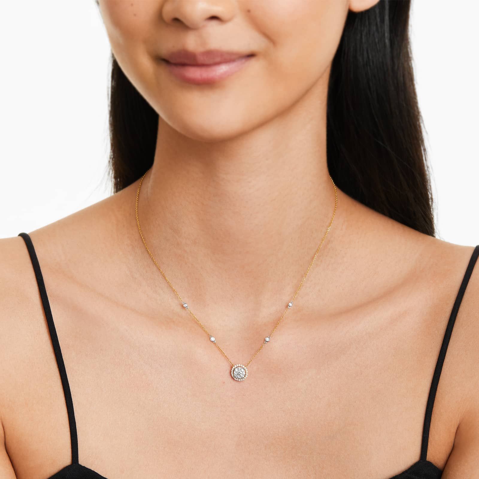 Round Halo Cluster Diamond Necklace In 14K Yellow Gold