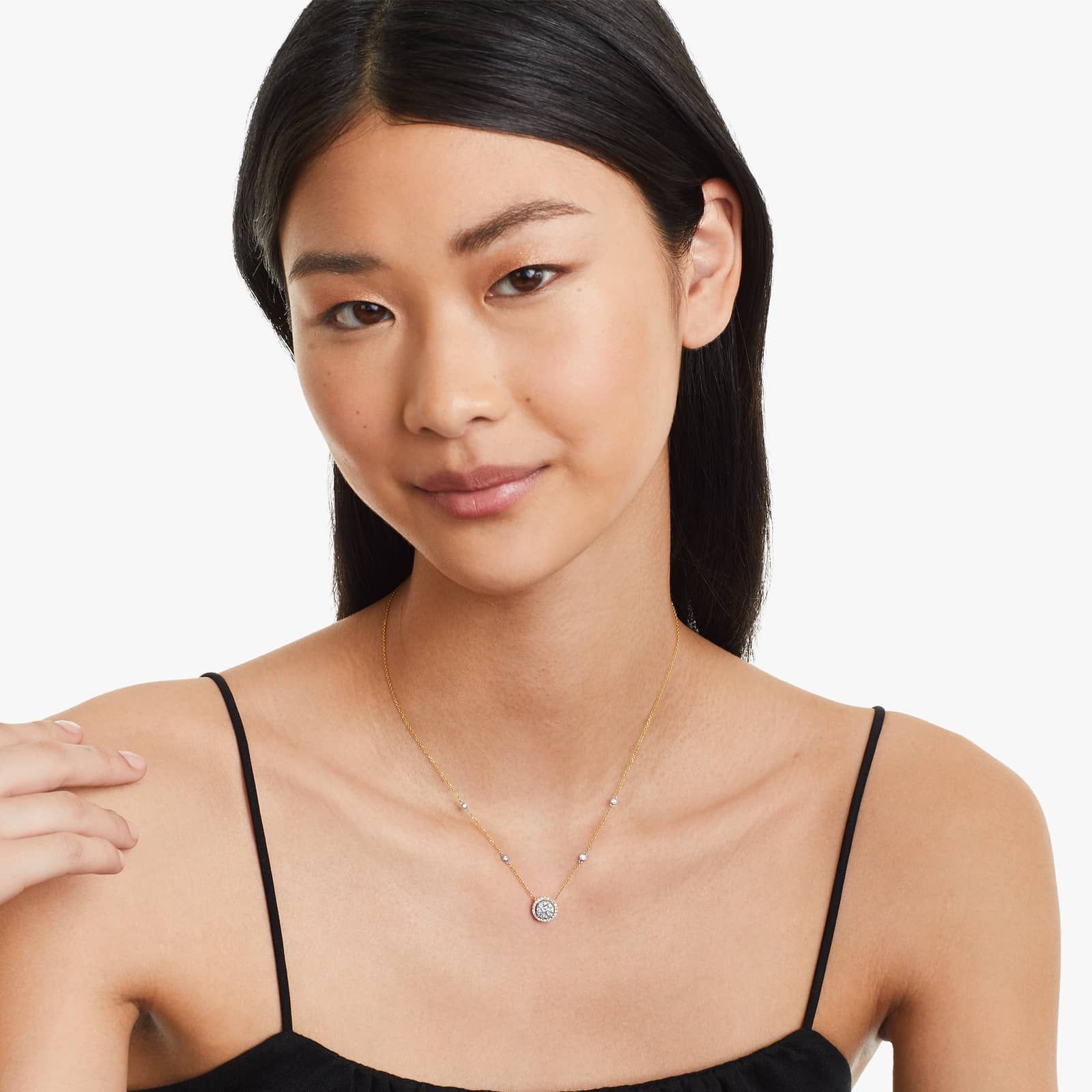 Round Halo Cluster Diamond Necklace In 14K Yellow Gold