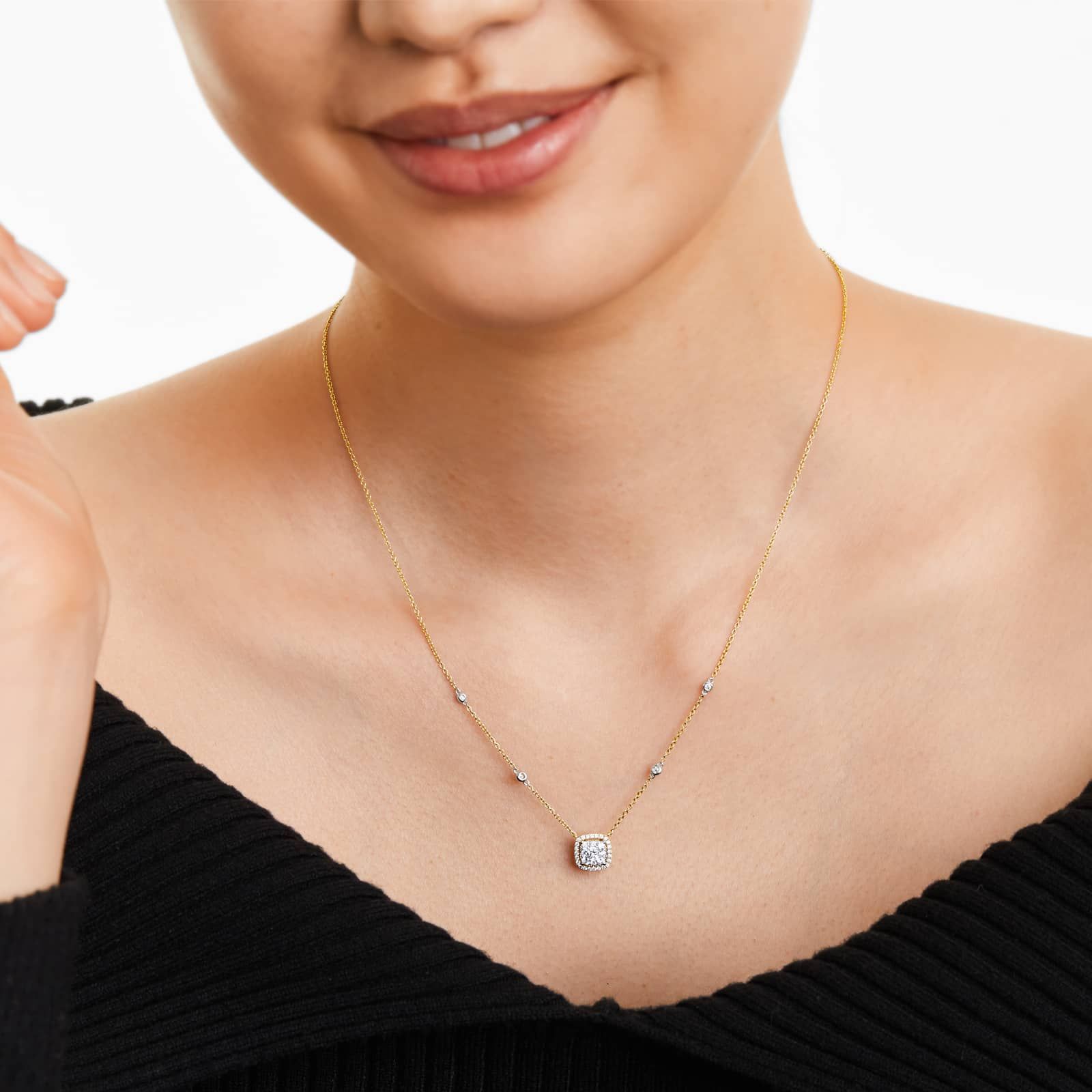 Cushion Halo Cluster Diamond Necklace In 14K Yellow Gold