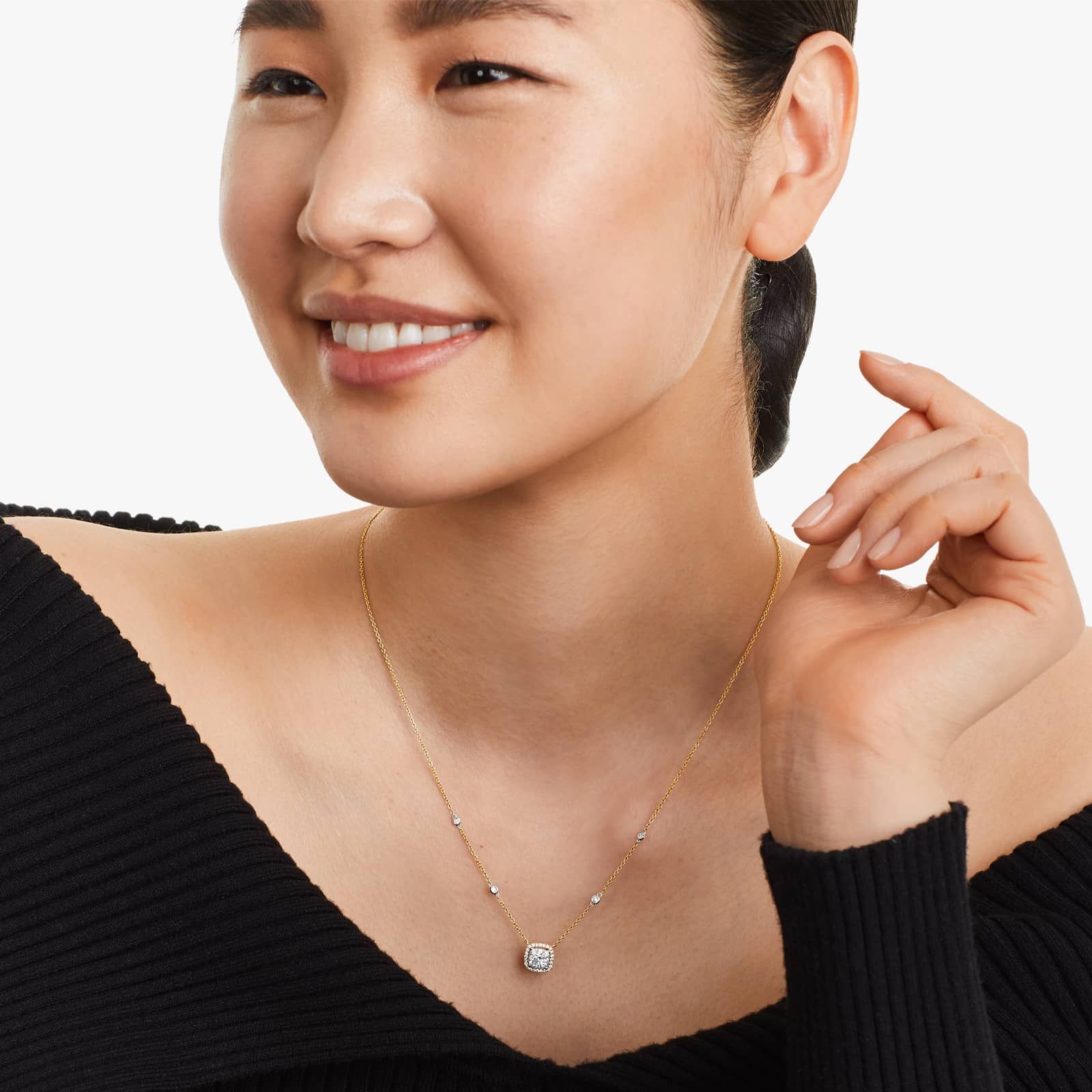 Cushion Halo Cluster Diamond Necklace In 14K Yellow Gold