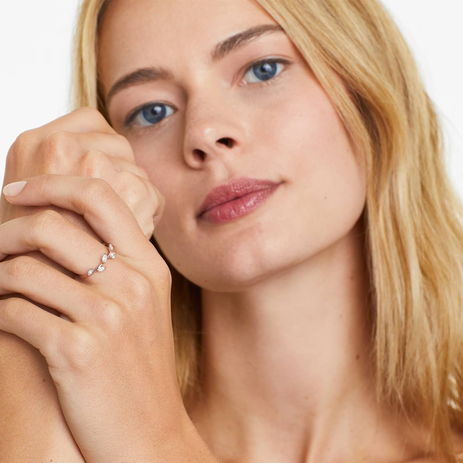 Leaf Motif Diamond Ring In 14K Rose Gold