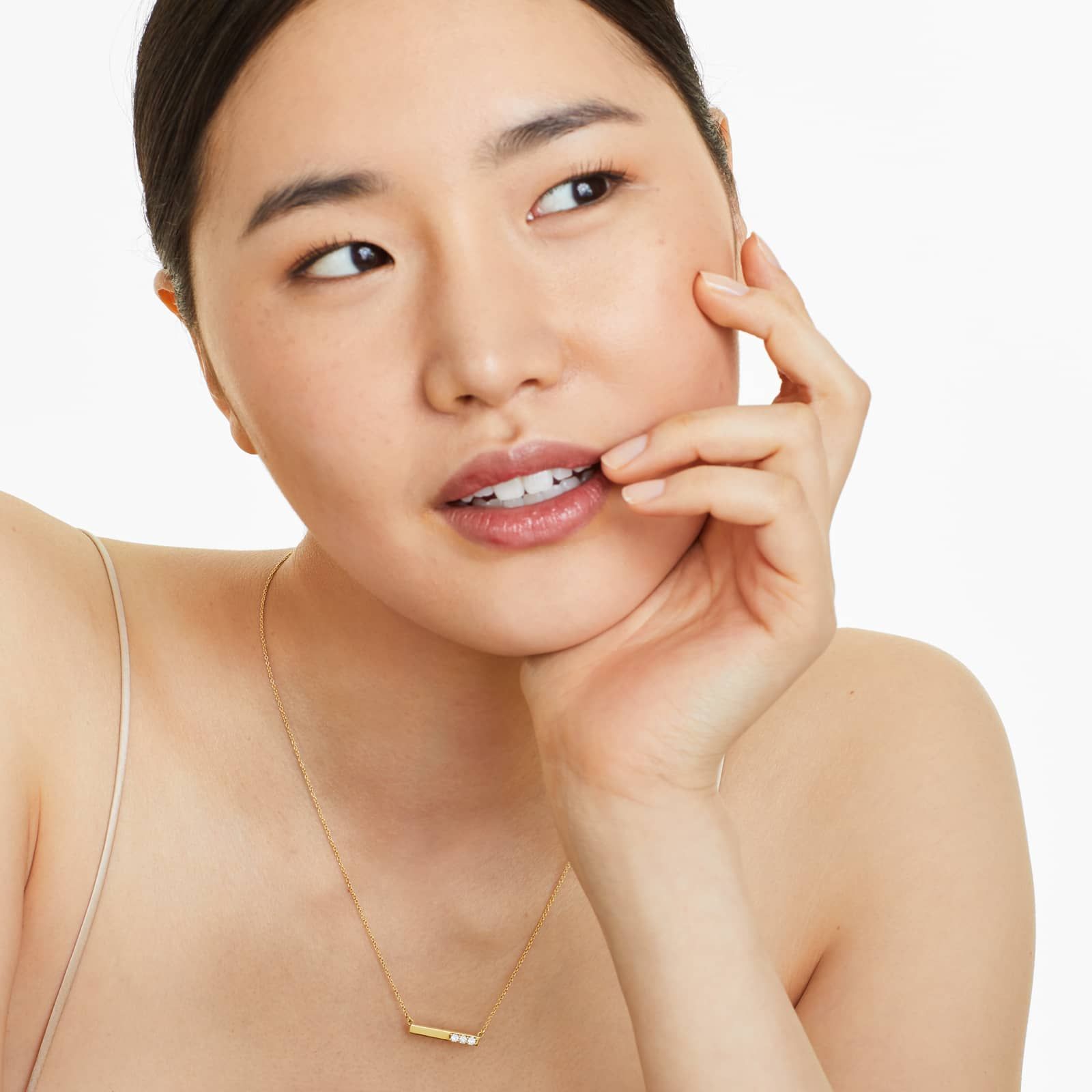 Bar Diamond Necklace In 14K Yellow Gold