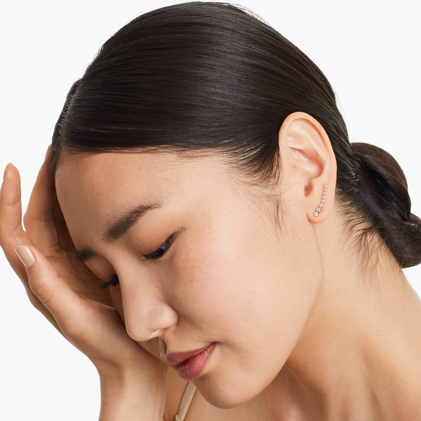 Graduated Round  Diamond Climber Earrings In 14K Rose Gold