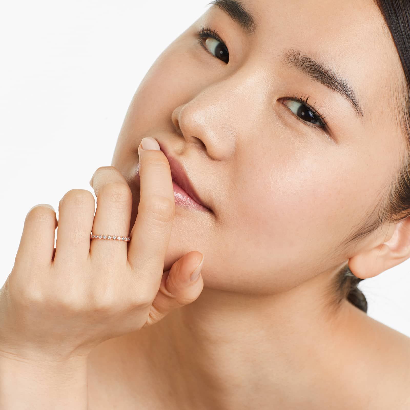 Vintage Round Bezel Diamond Ring In 14K Rose Gold