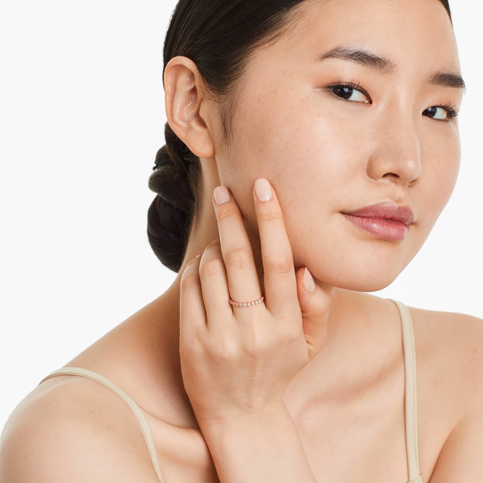 Vintage Round Bezel Diamond Ring In 14K Rose Gold