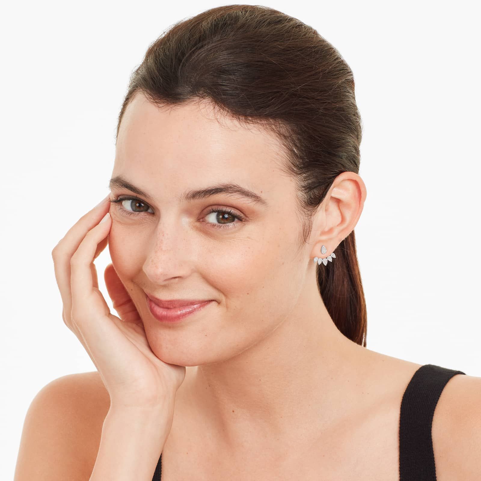 Graduated Teardrop Diamond Drop Earrings In 14K White Gold