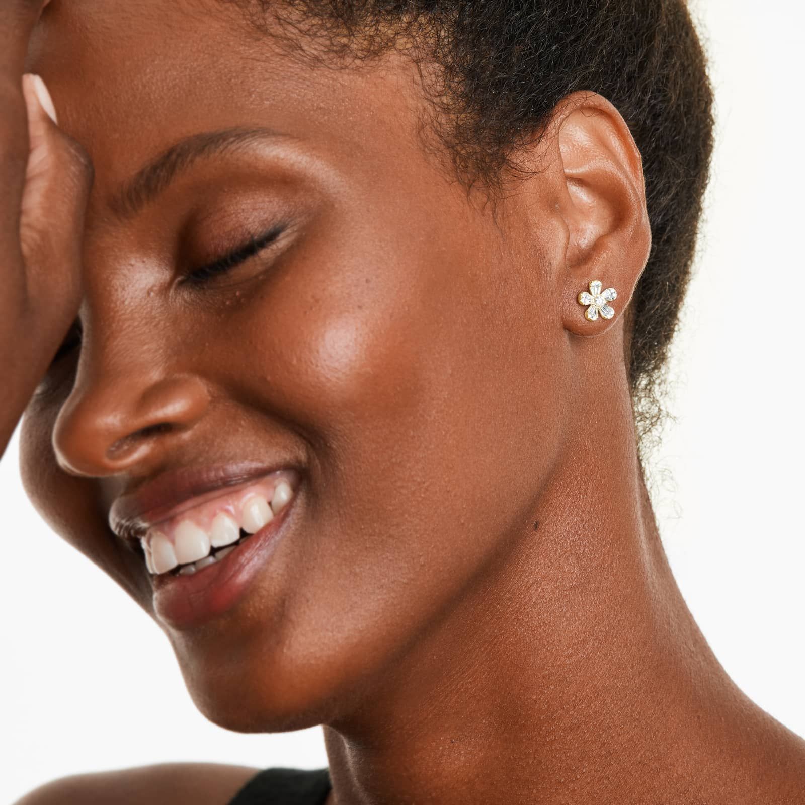 Flower Diamond Earrings With Baguette Cut And Round Diamonds In 14K Yellow Gold