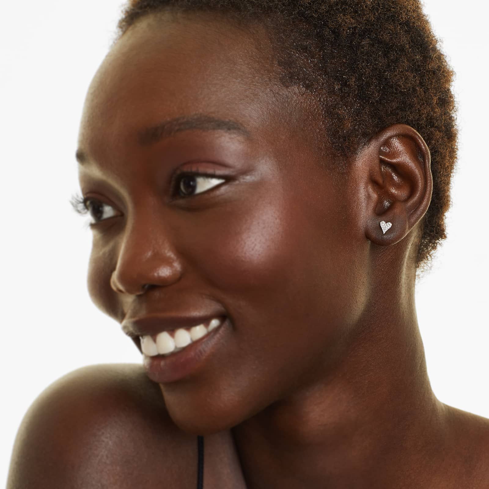 Heart Earrings With Round Diamonds In 14K White Gold