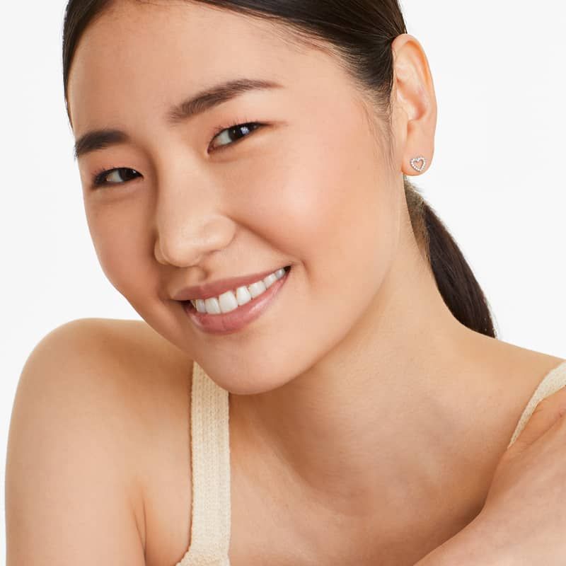 14K White Gold Open Diamond Heart Earrings