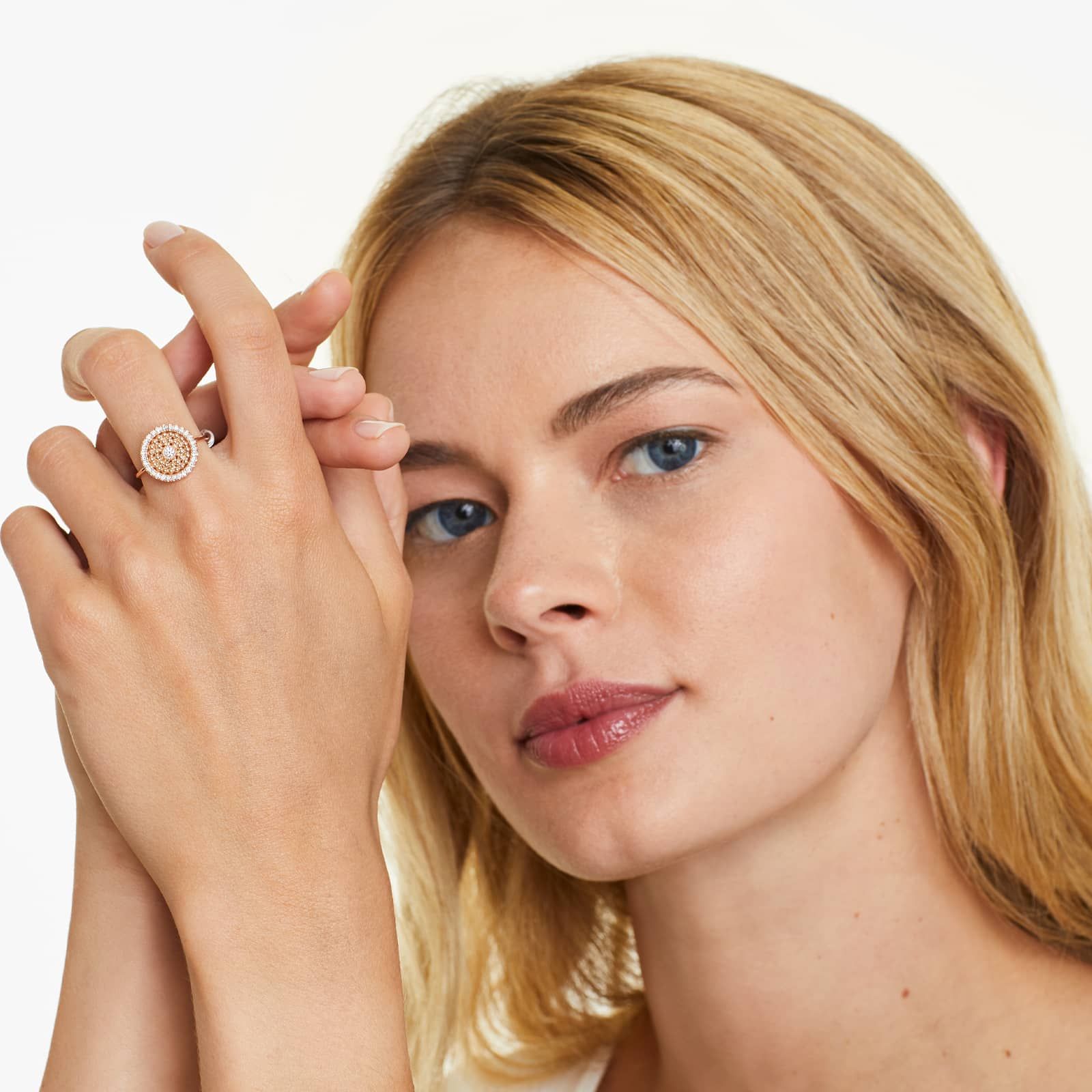 18K Rose Gold Dots Inner Circle Diamond Ring