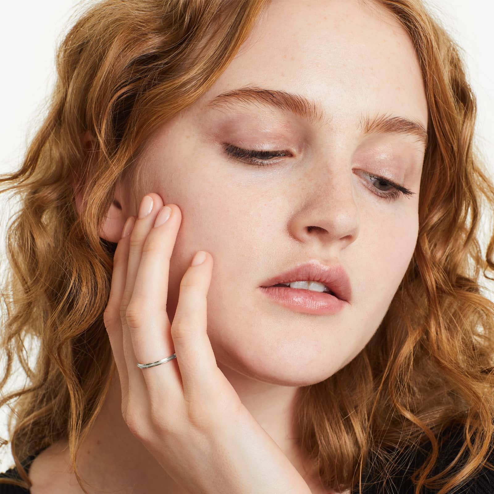 Milgrain Row Ring In 14K White Gold