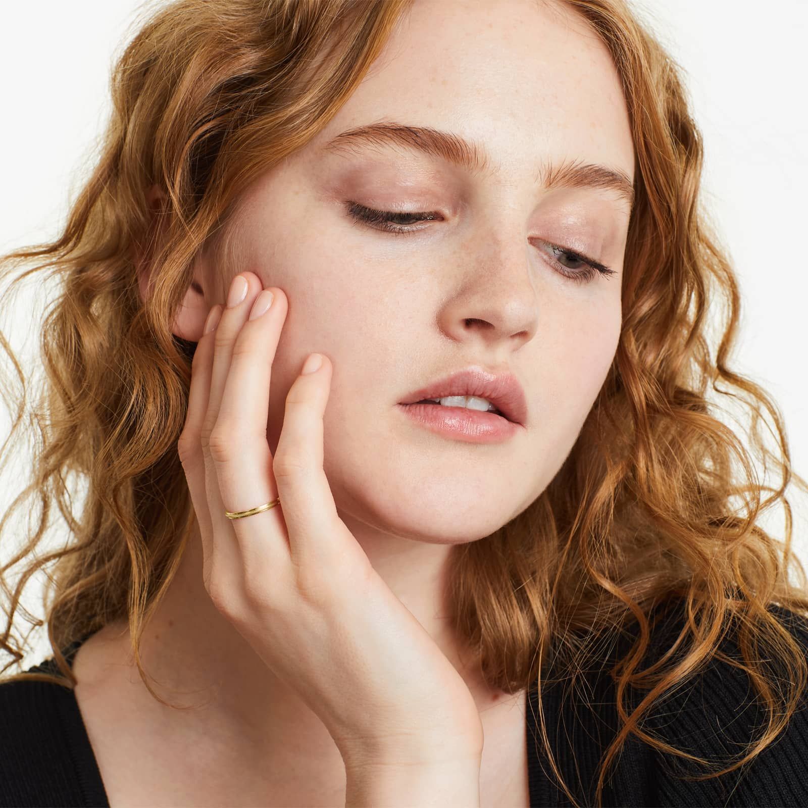 Milgrain Row Ring In 14K Yellow Gold