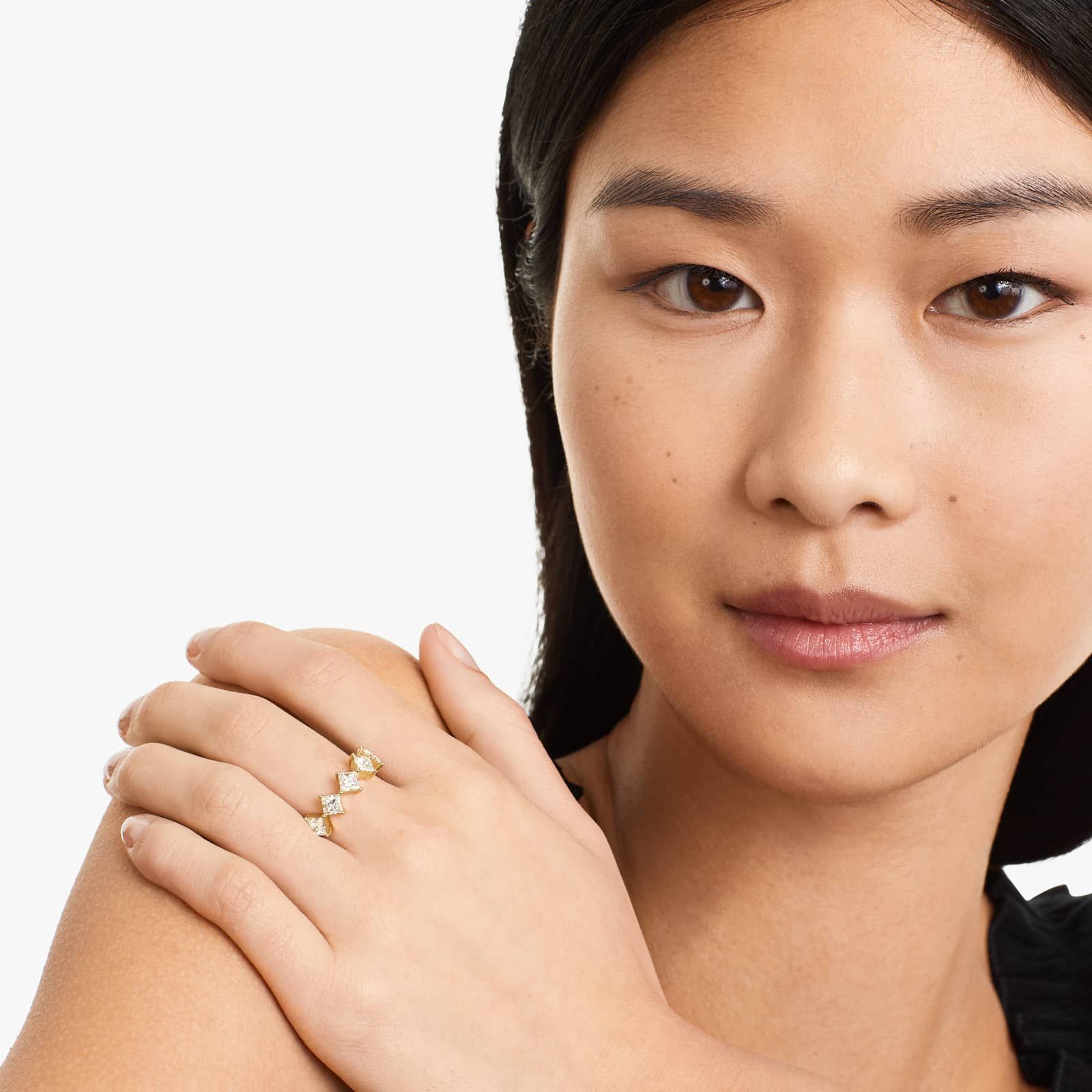 Kite Set Princess Cut Diamond Ring In 14K Yellow Gold