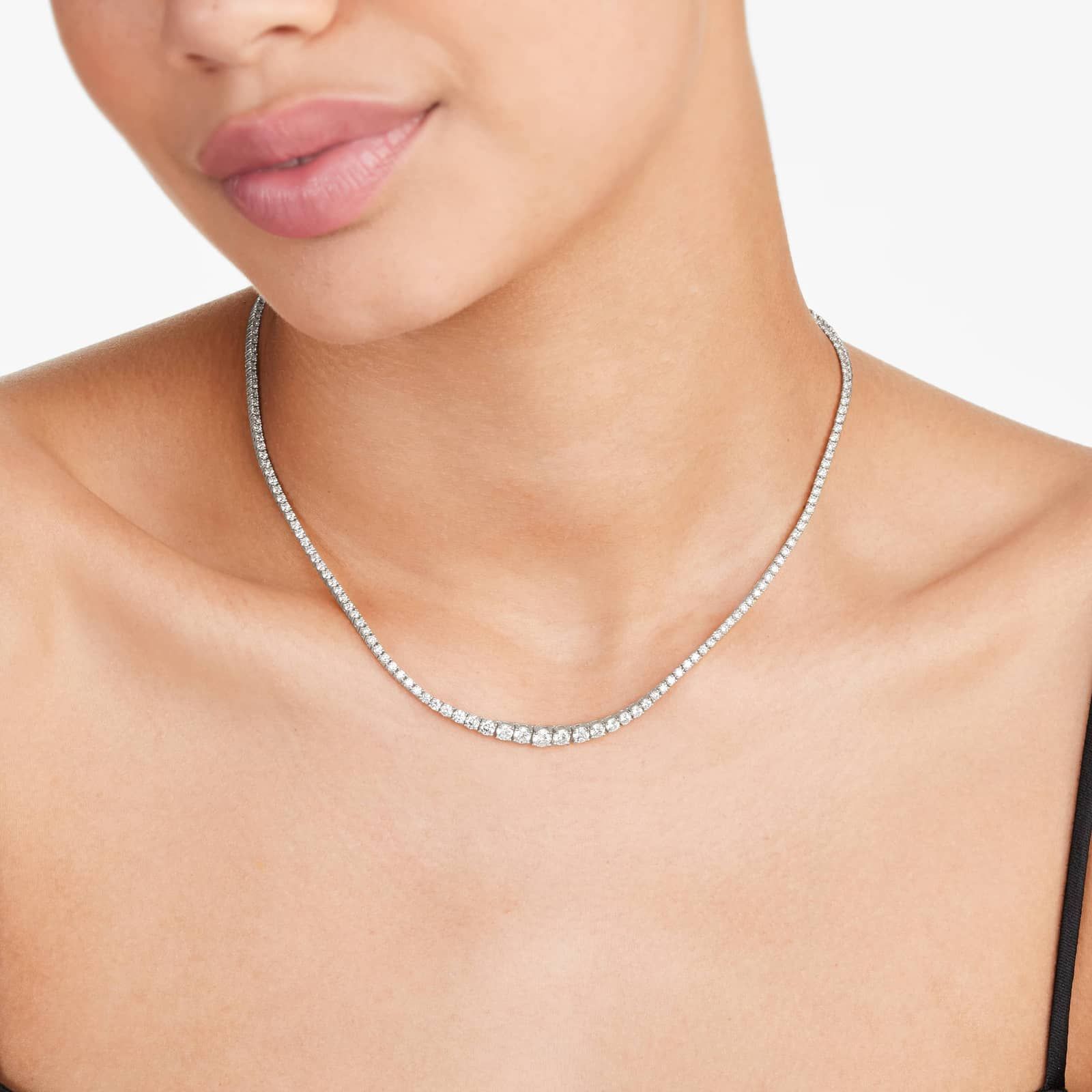 14K White Gold Riviera Tennis Necklace (7.00 CTW)