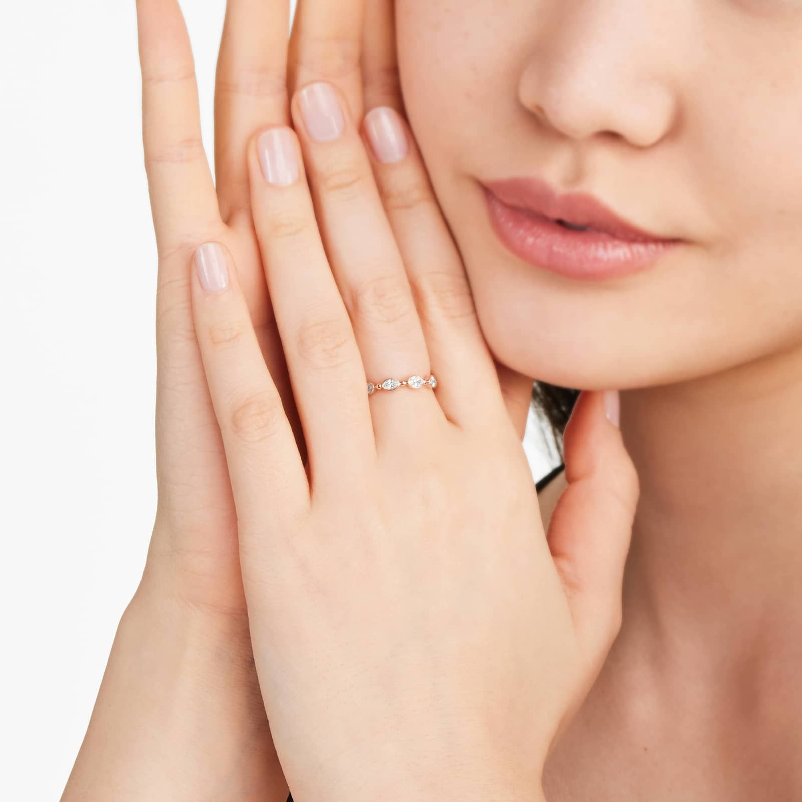 Alternating Bead And Oval Cut Bezel Set Diamond Ring In 14K Rose Gold