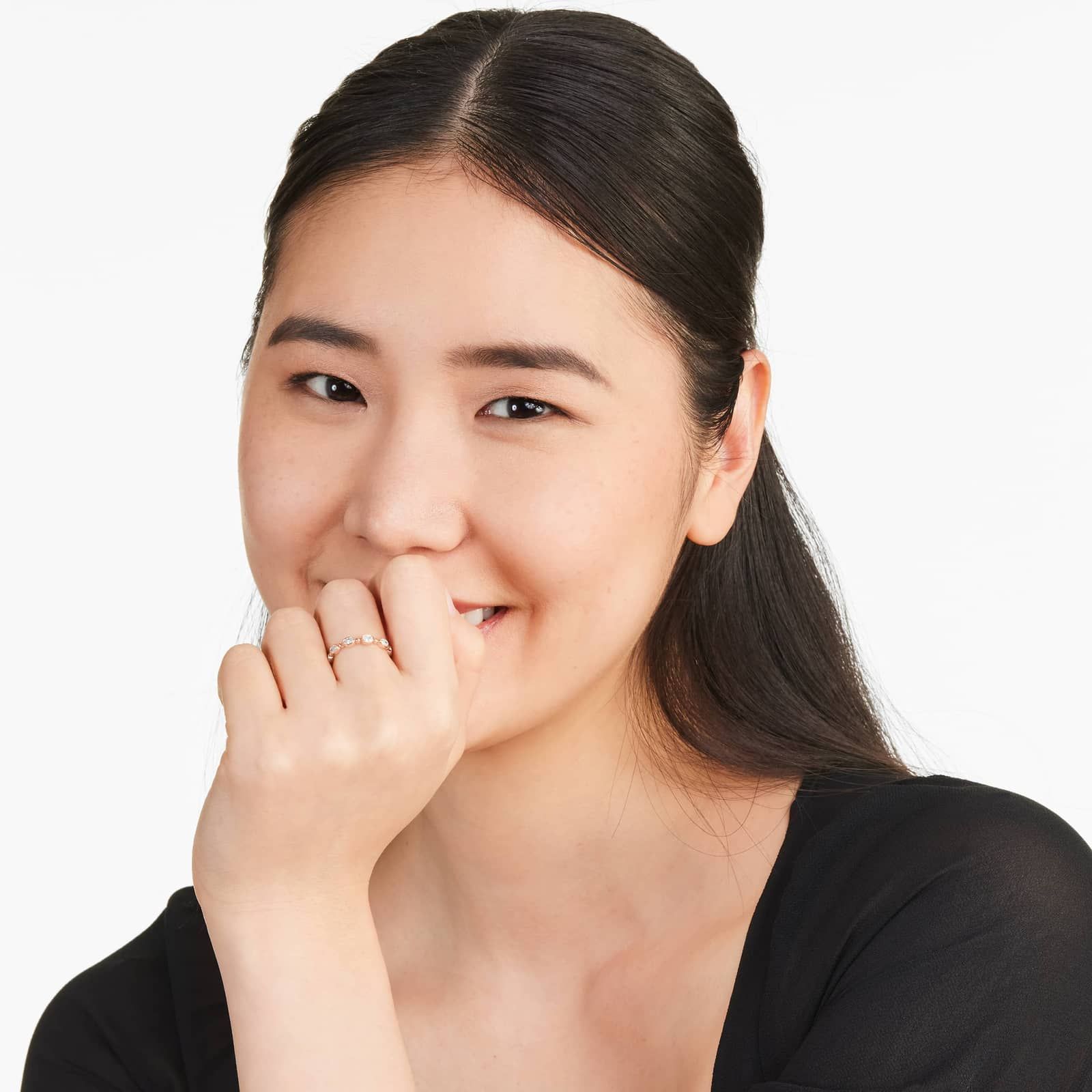 Alternating Bead And Oval Cut Bezel Set Diamond Ring In 14K Rose Gold