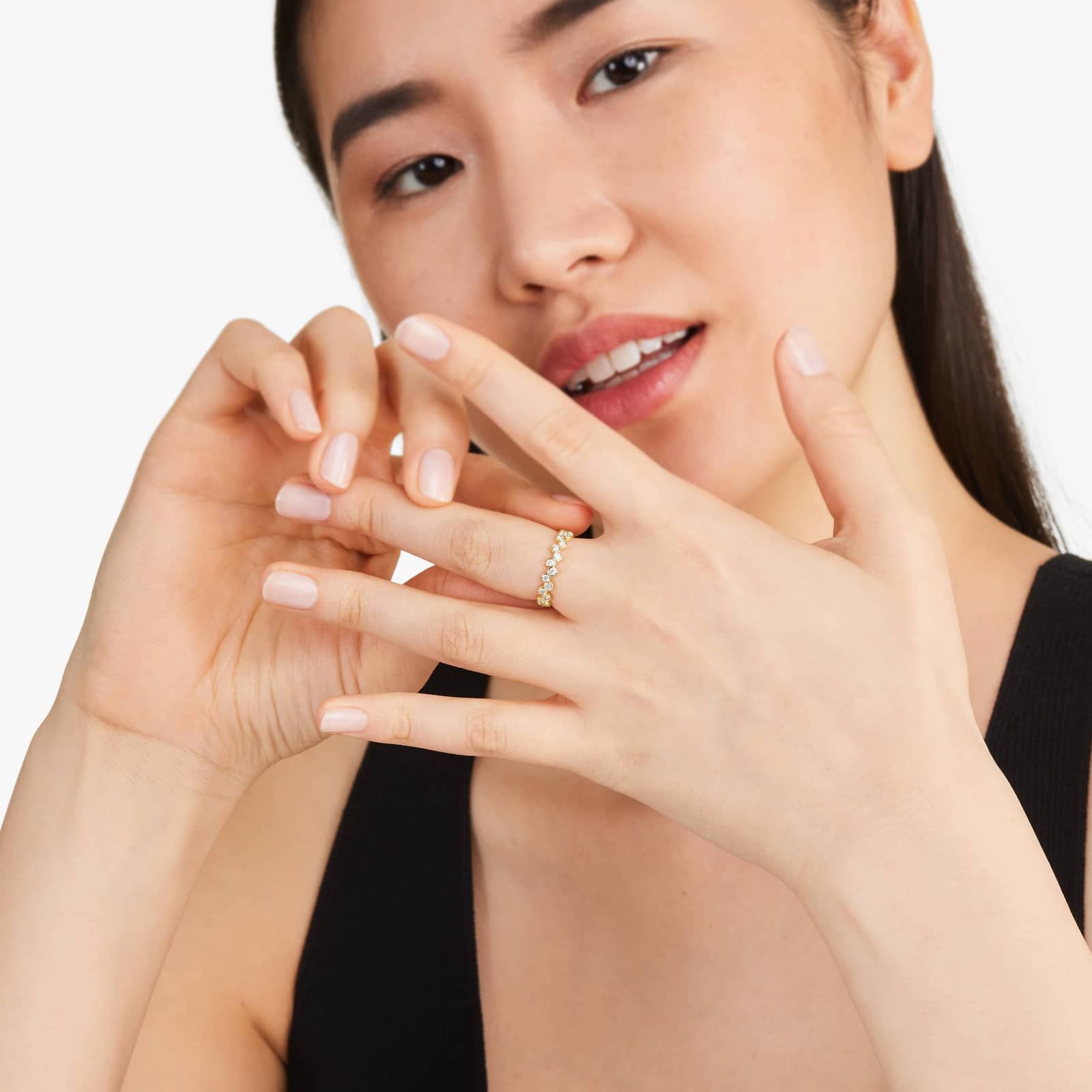 Crease Round Diamond Ring In 14K Yellow Gold