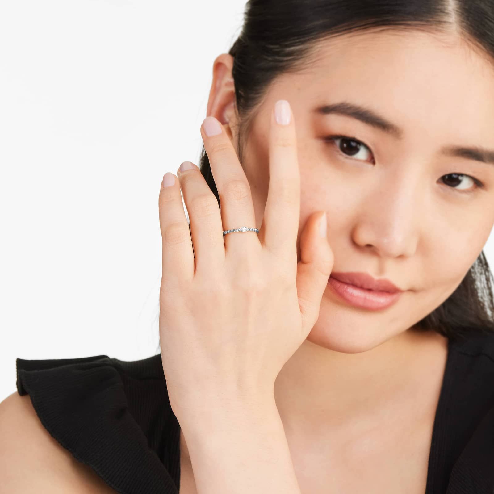 Pear Shape Diamond Solitaire Cable Ring In 14K White Gold