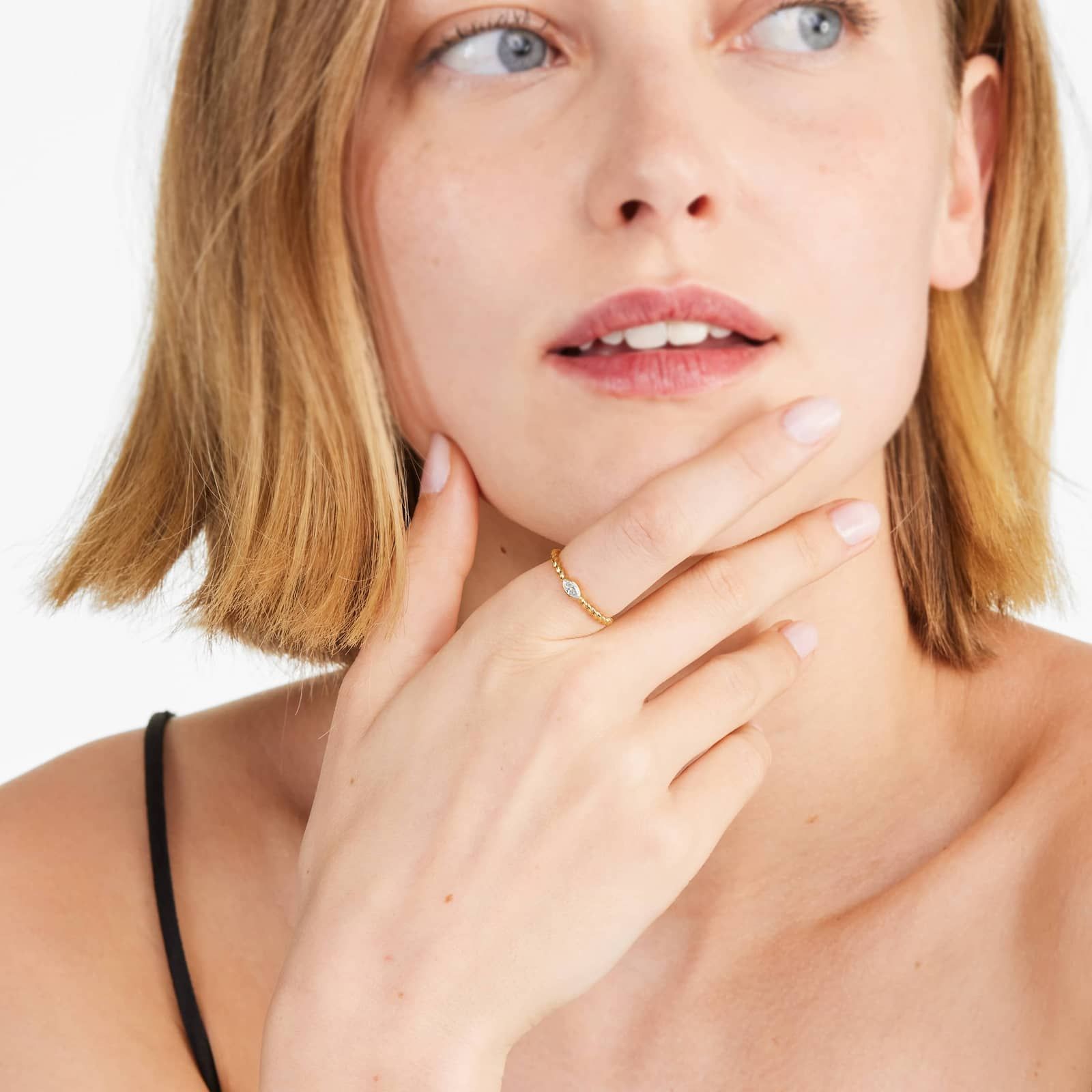 Marquise Cut Diamond Solitaire Cable Ring In 14K Yellow Gold