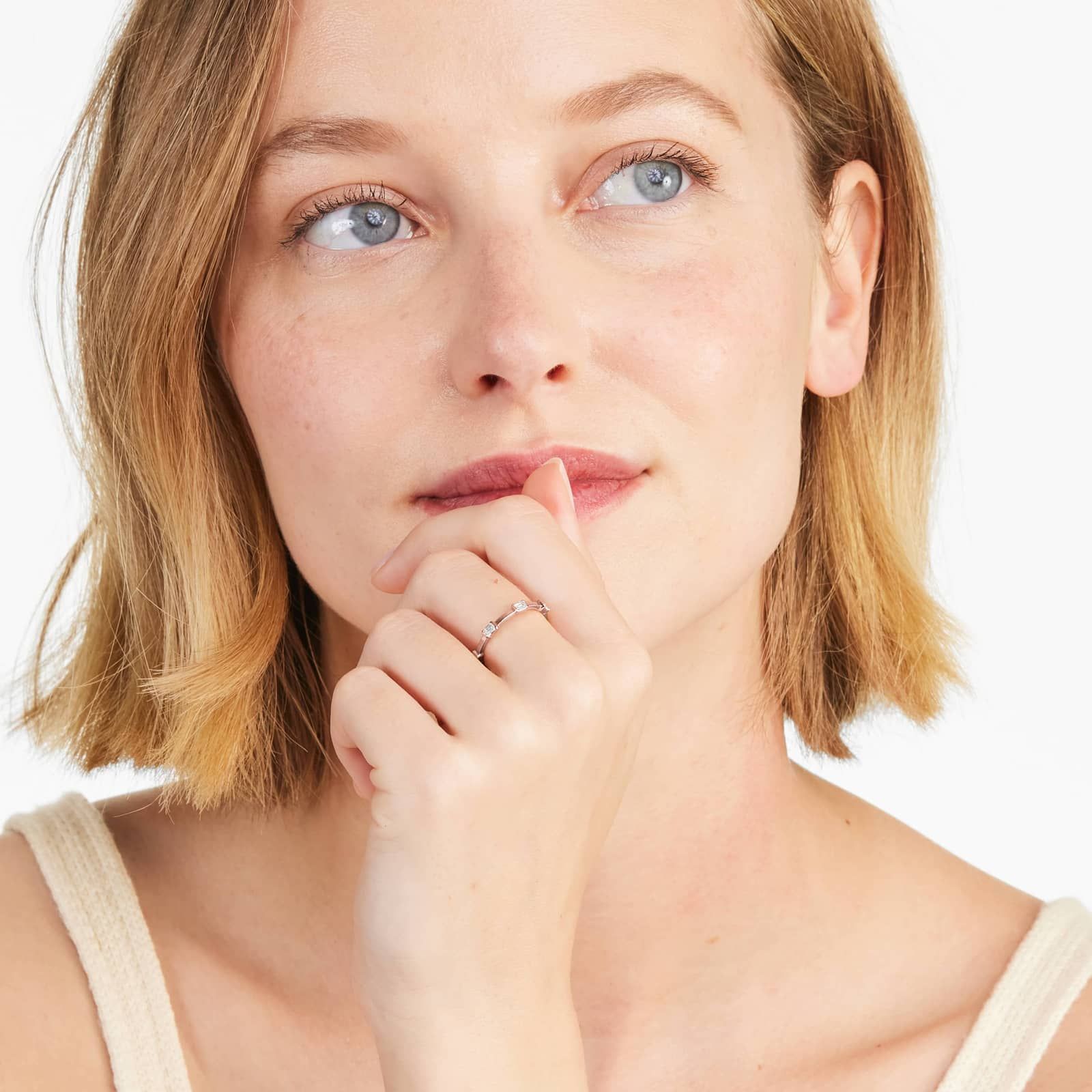 Emerald Cut Diamond Station Ring In 14K Rose Gold