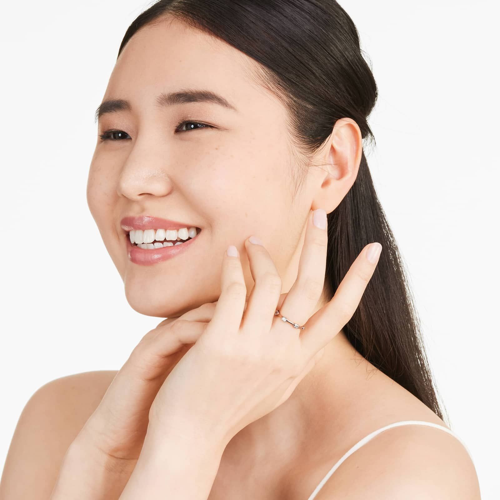 Oval Cut Diamond Station Ring In 14K Rose Gold