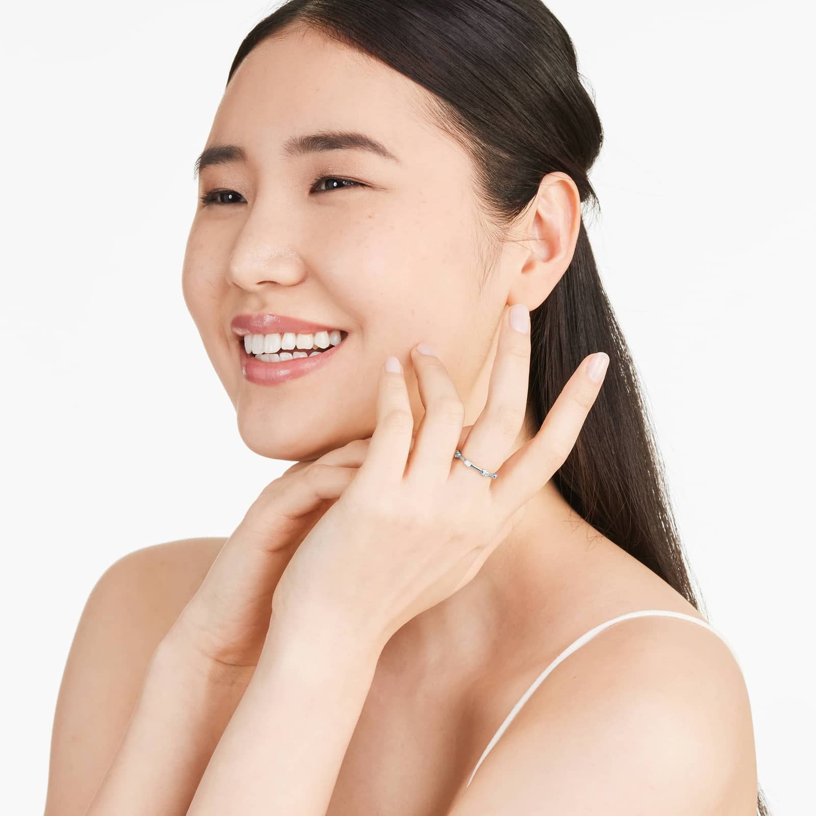 Oval Cut Diamond Station Ring In 14K White Gold