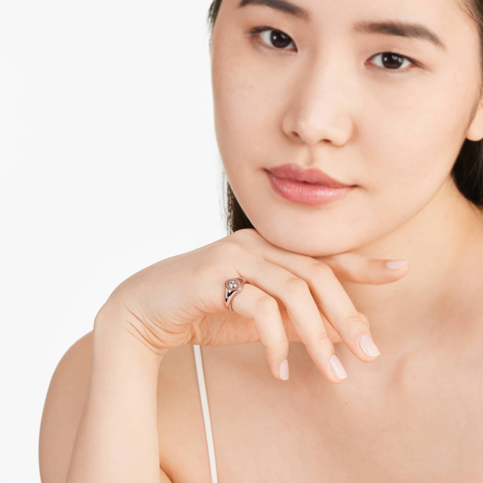 Oval Cut Diamond Signet Ring In 14K Rose Gold