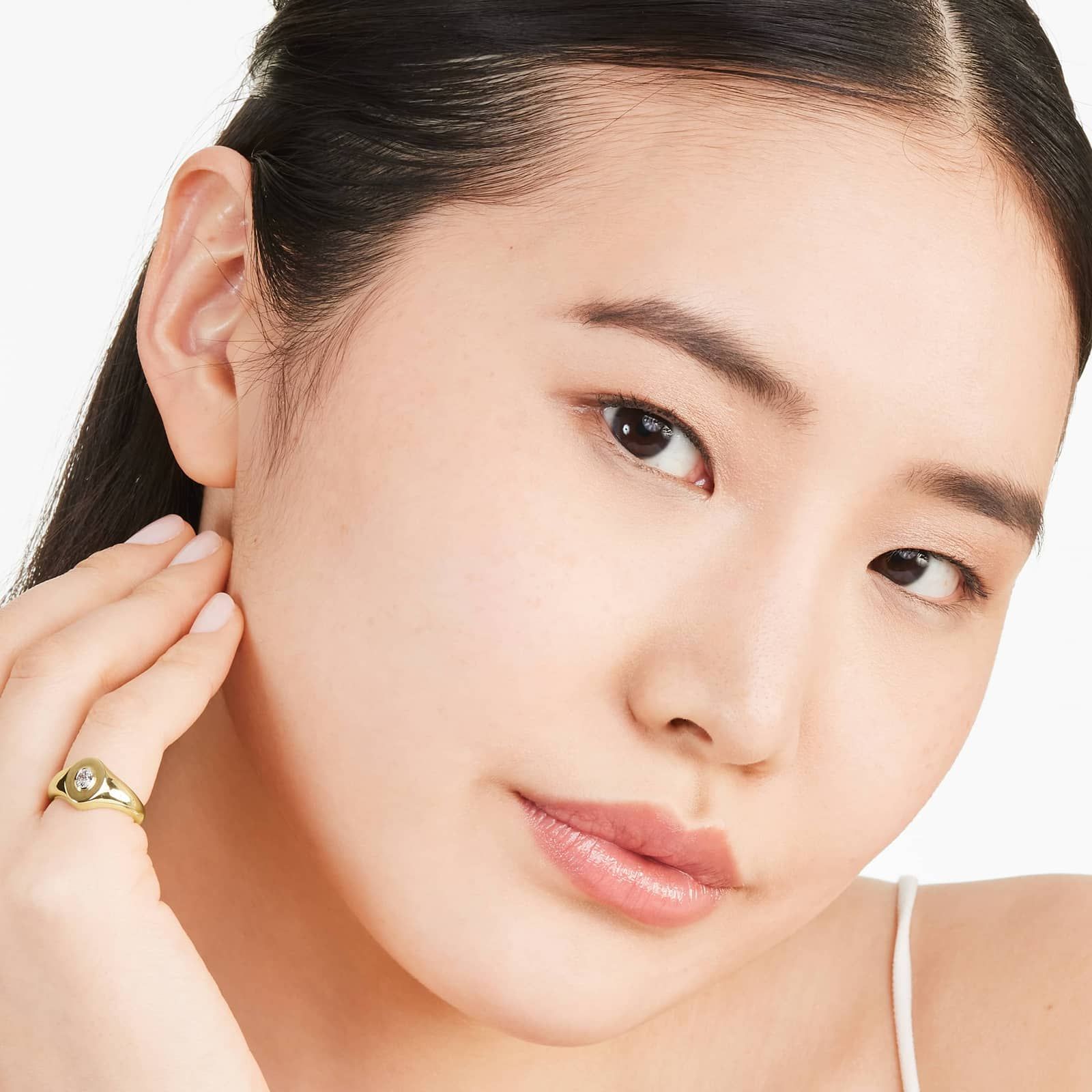 Oval Cut Diamond Signet Ring In 14K Yellow Gold