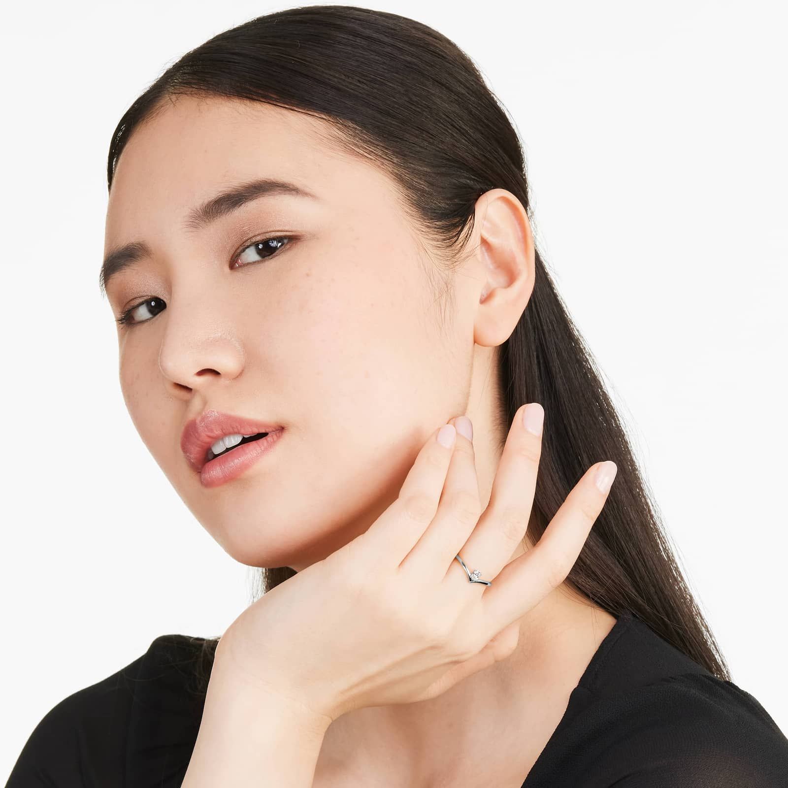 Oval Cut Diamond Pinnacle Ring In 14K White Gold