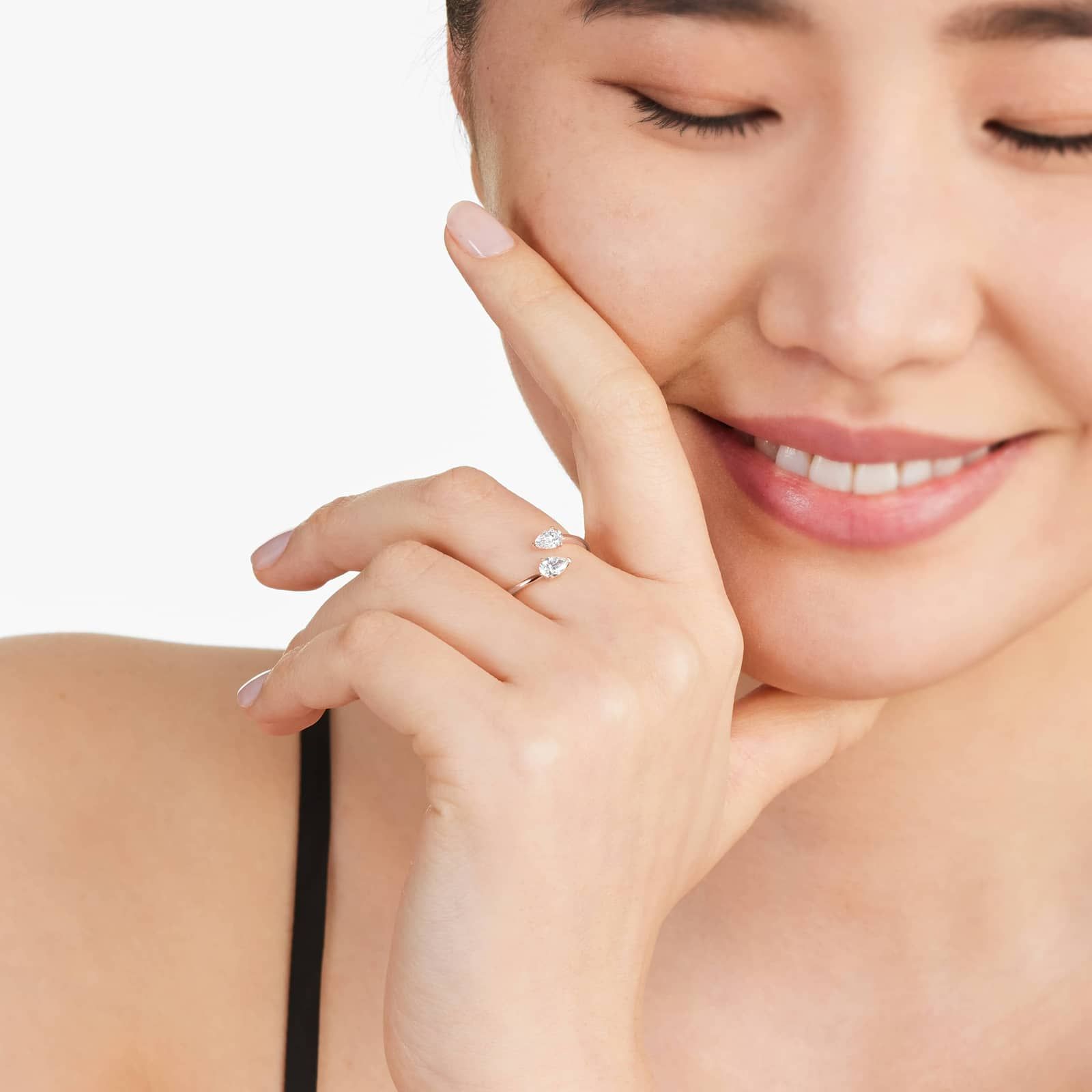 Sleek Pear Shape Open Diamond Ring In 14K Rose Gold