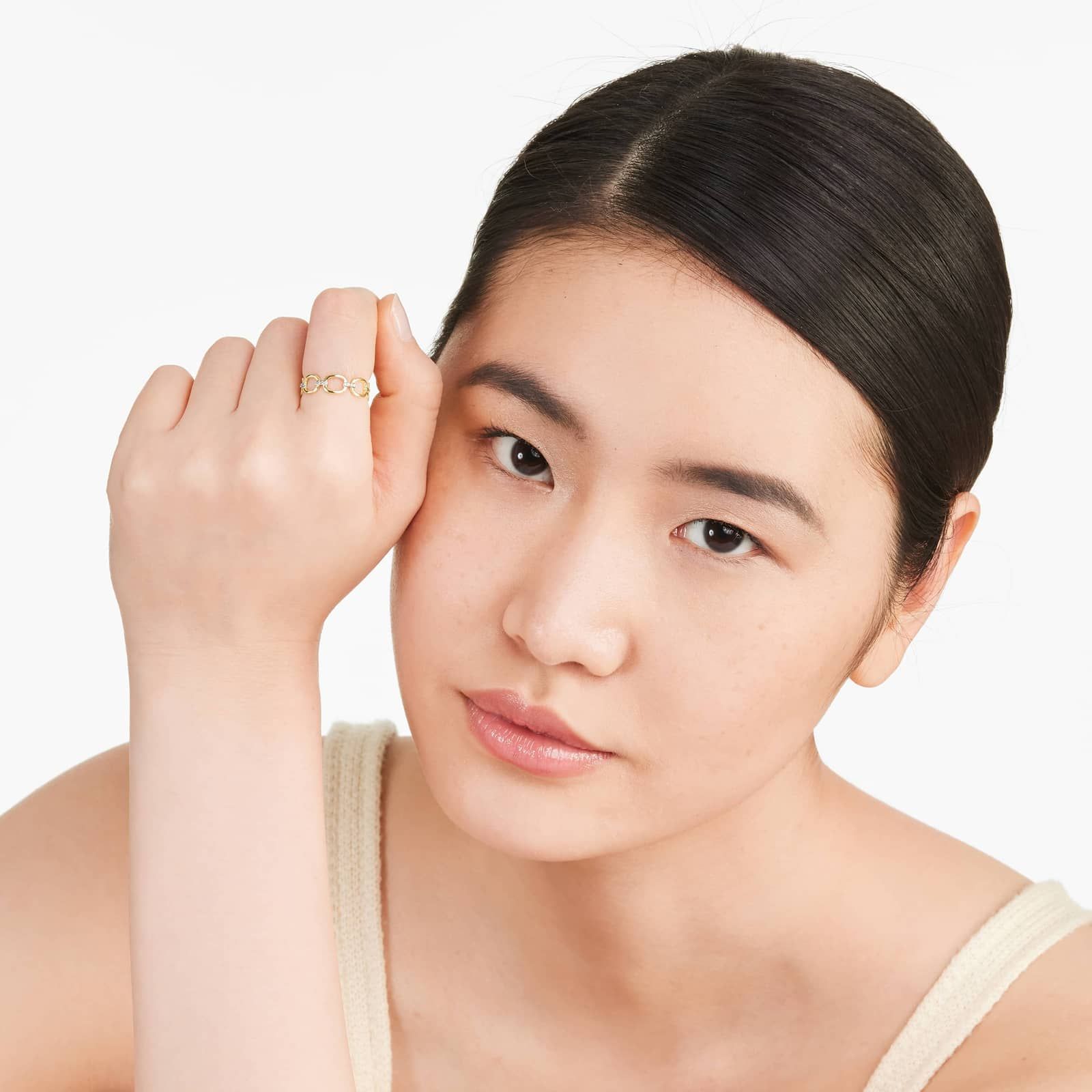 Oval Link Dash Diamond Ring In 14K Yellow Gold