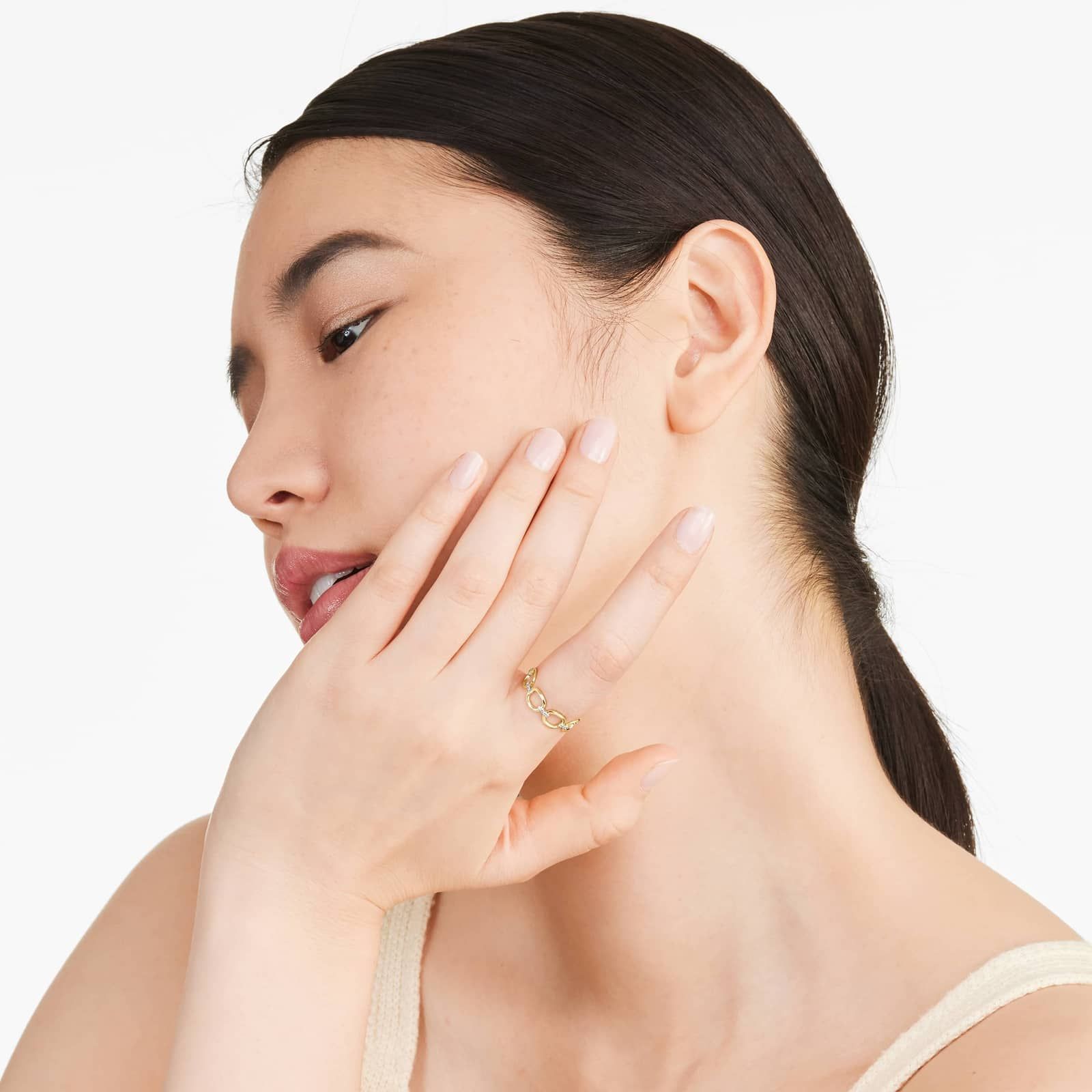 Oval Link Dash Diamond Ring In 14K Yellow Gold