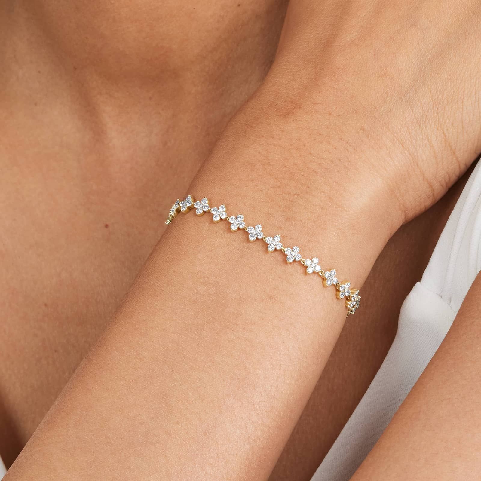 Lab-Grown Diamond Blossom Tennis Bracelet In 14K Yellow Gold
