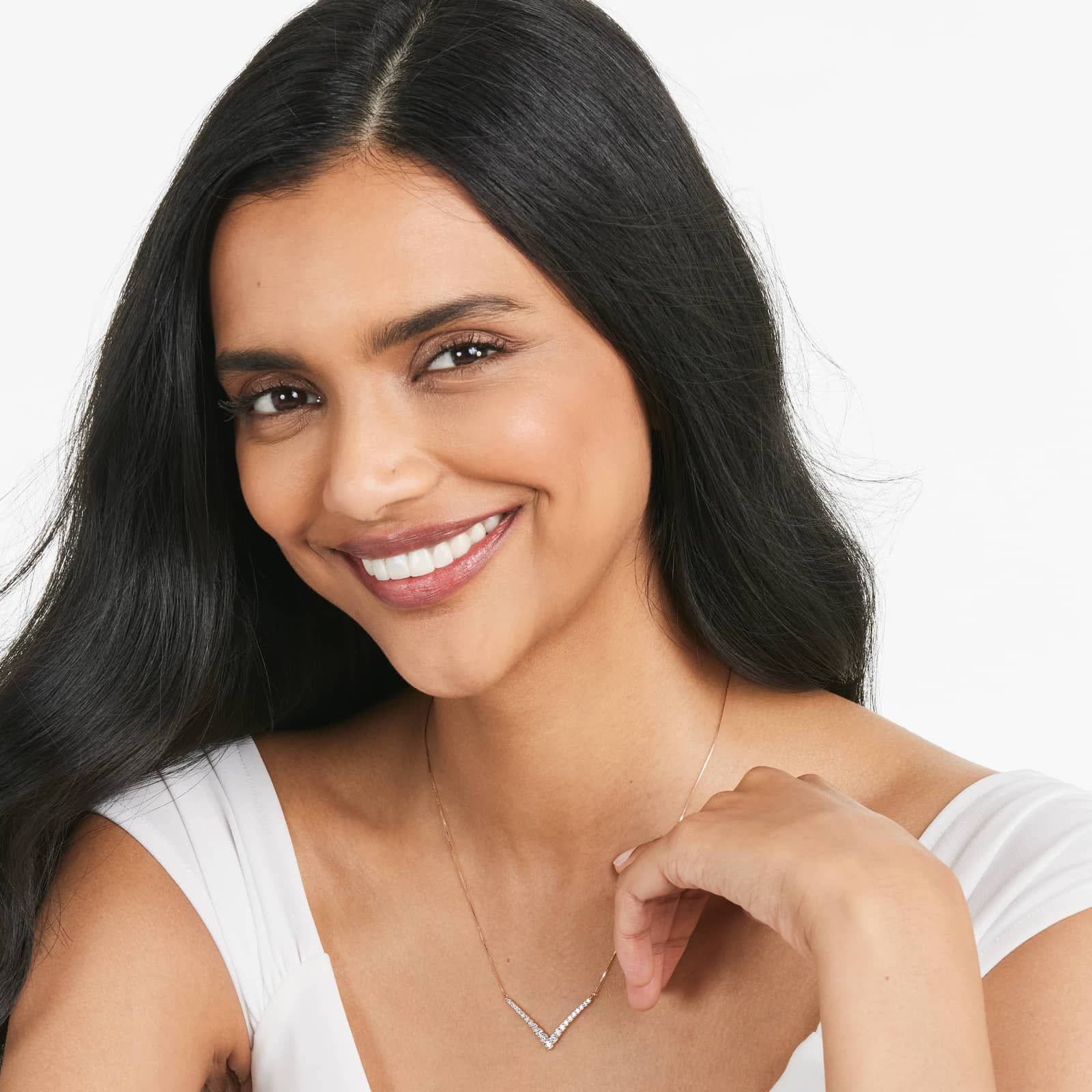 Lab-Grown Diamond Graduated V Shape Bar Necklace In 14K Rose Gold