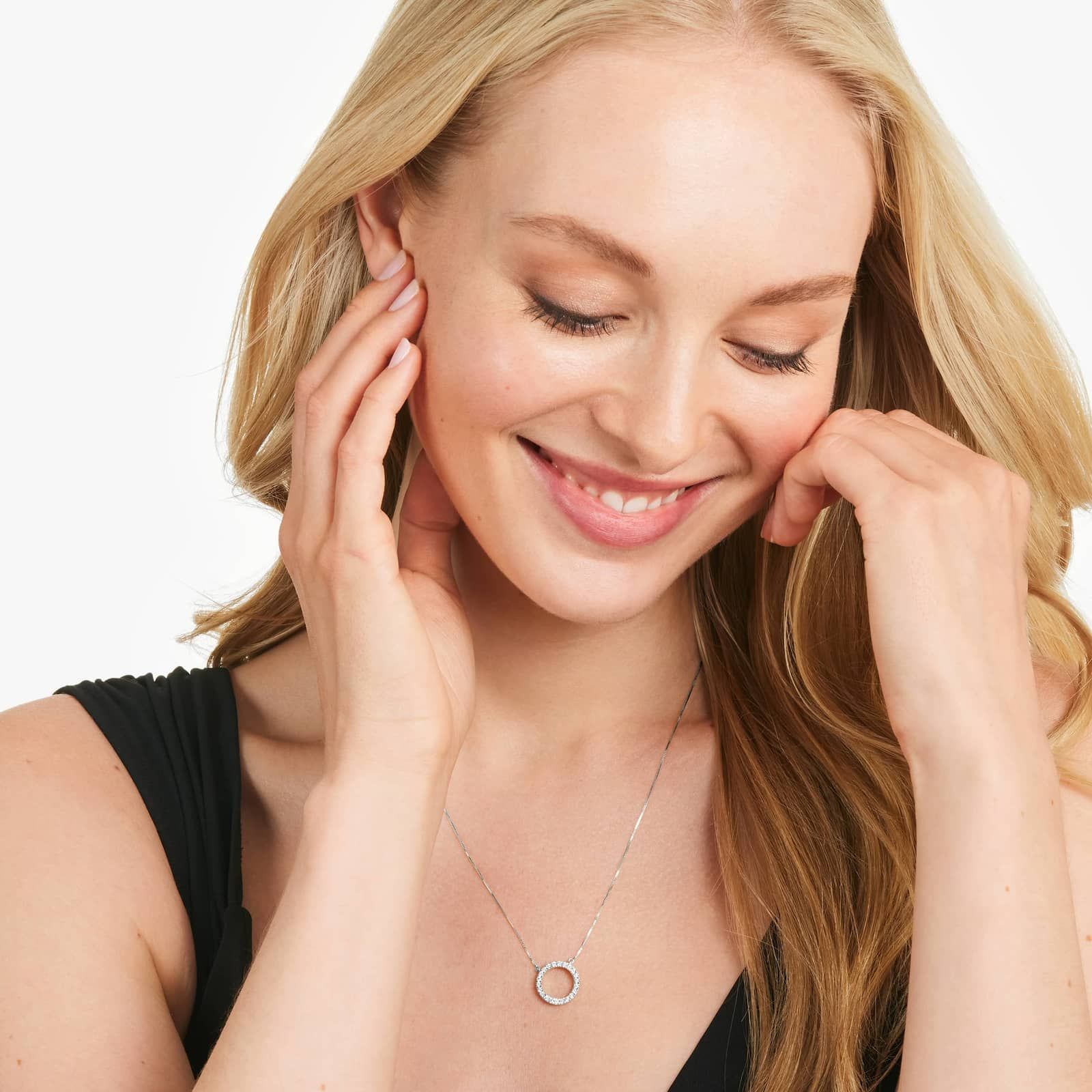 Lab-Grown Diamond Open Circle Pendant Necklace In 14K White Gold