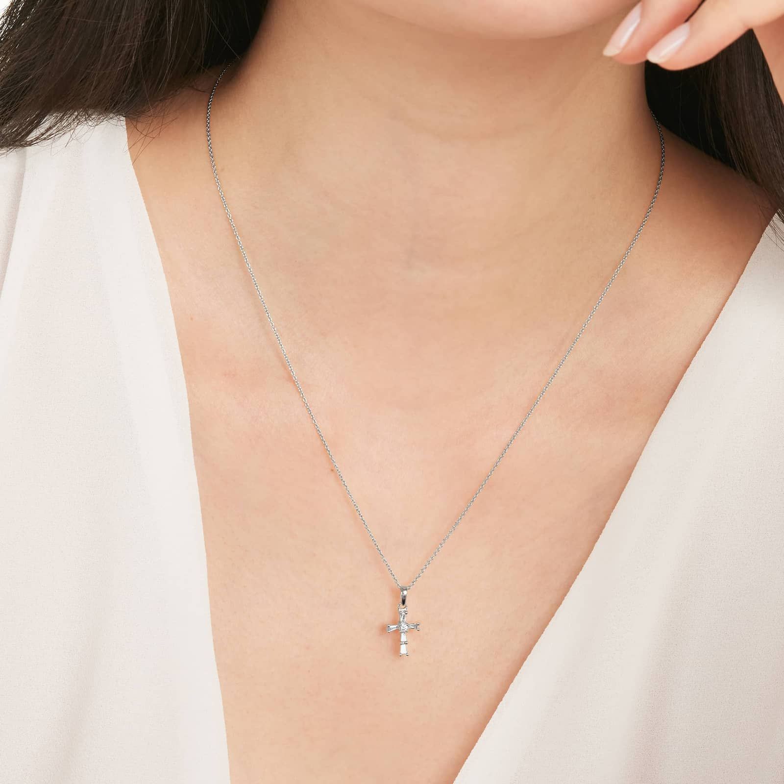 Moderne Cross Diamond Necklace In 14K White Gold