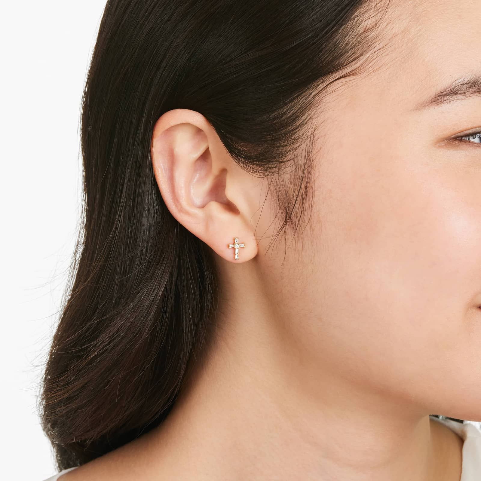 Moderne Cross Diamond Stud Earrings In 14K Yellow Gold