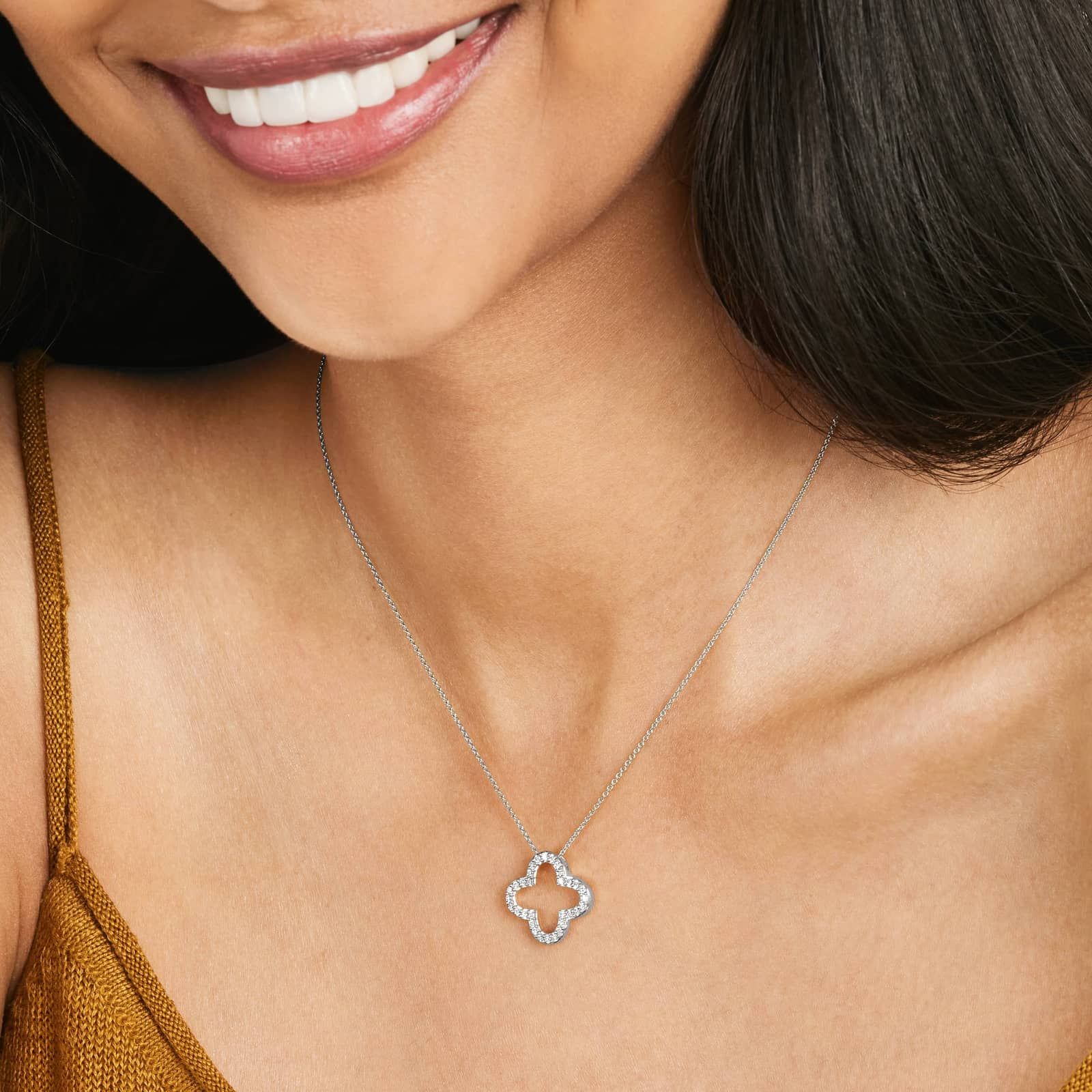 Open Clover Diamond Necklace In 14K White Gold