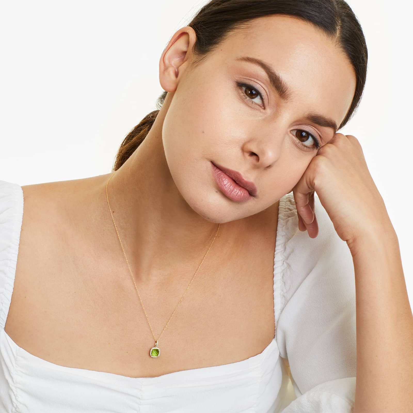 14k Yellow Gold Cushion Halo Peridot and Diamond Necklace (7.0x7.0mm)