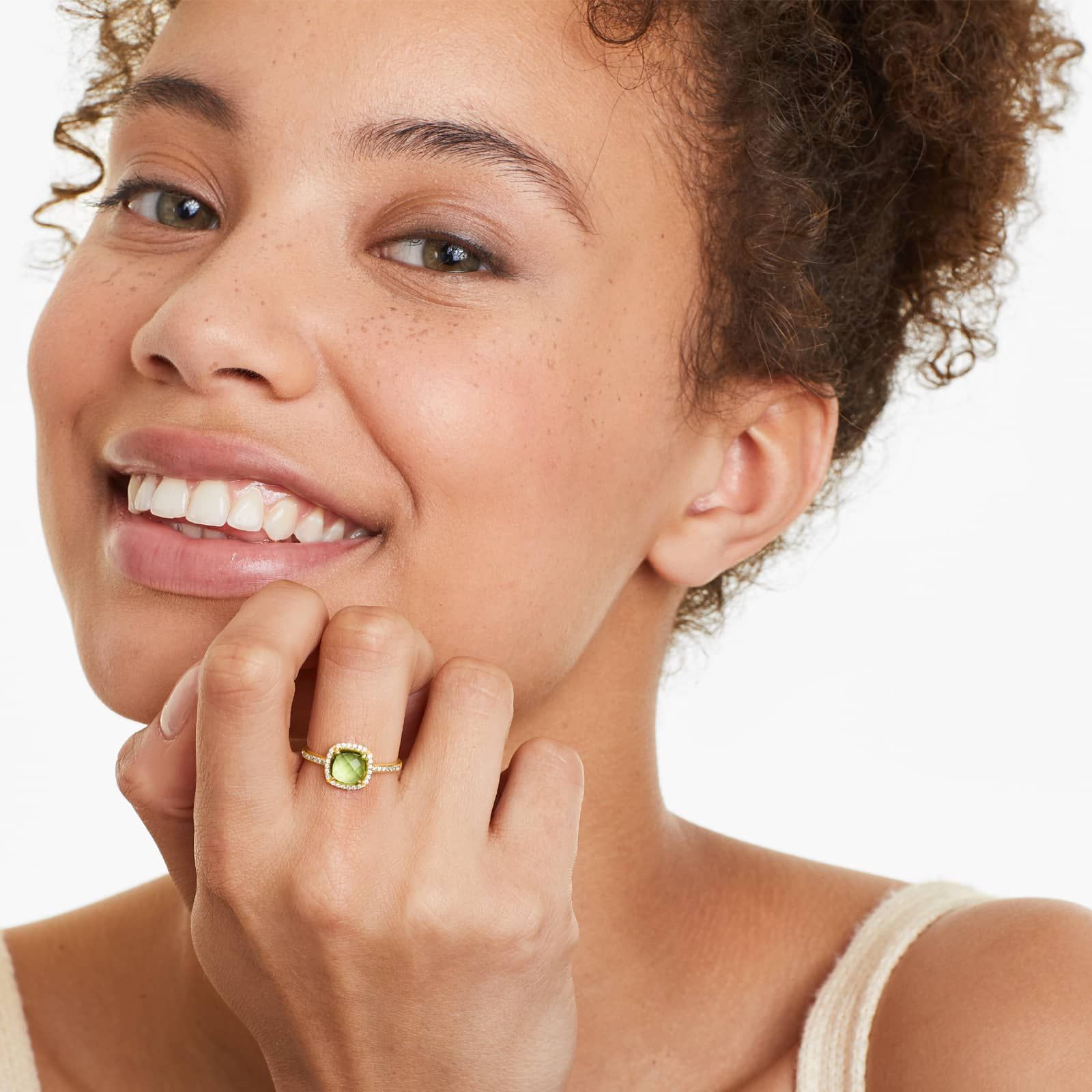 14k Yellow Gold Cushion Halo Peridot and Diamond Ring (7.0x7.0mm)