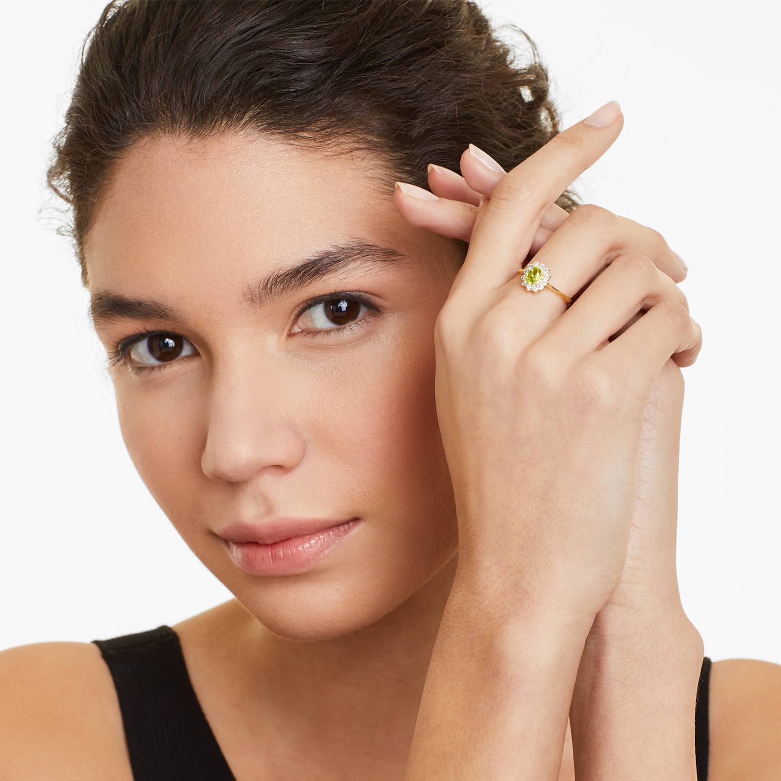 14K Yellow Gold Oval Halo Peridot and Diamond Ring (6.0x4.0mm)