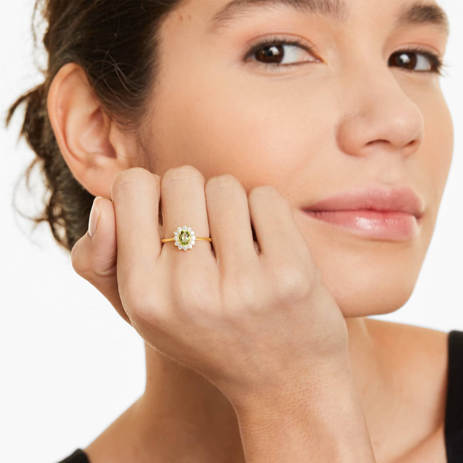 14K Yellow Gold Oval Halo Peridot and Diamond Ring (6.0x4.0mm)