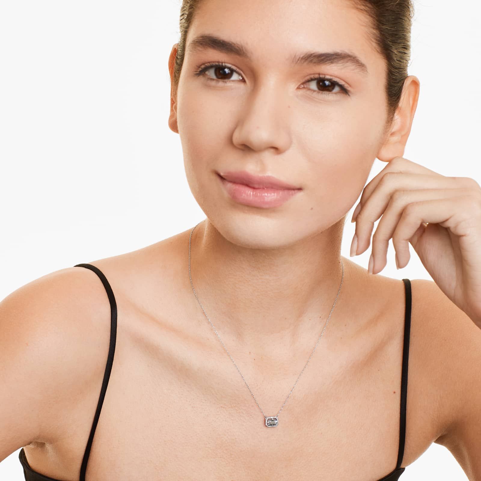 14K White Gold Aquamarine and Diamond Floating Halo Necklace (6.0x4.0mm)