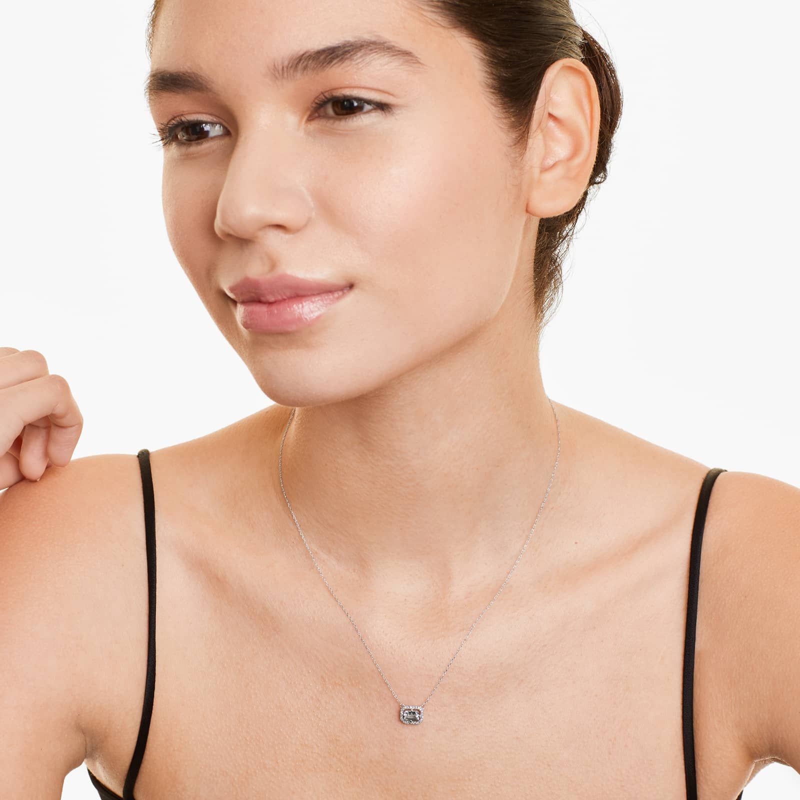 14K White Gold Aquamarine and Diamond Floating Halo Necklace (6.0x4.0mm)