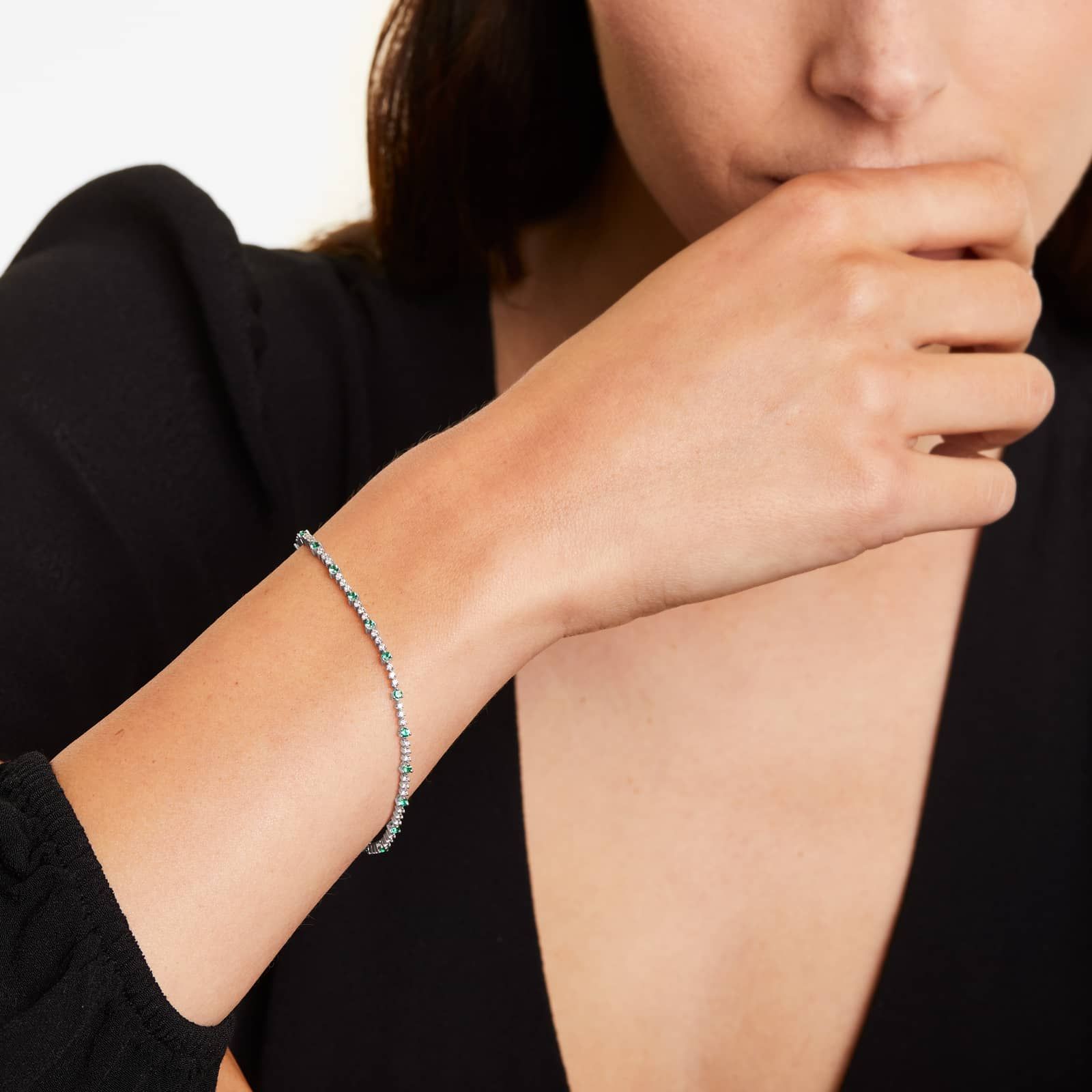 14K White Gold Perpetual Diamond and Emerald Tennis Bracelet