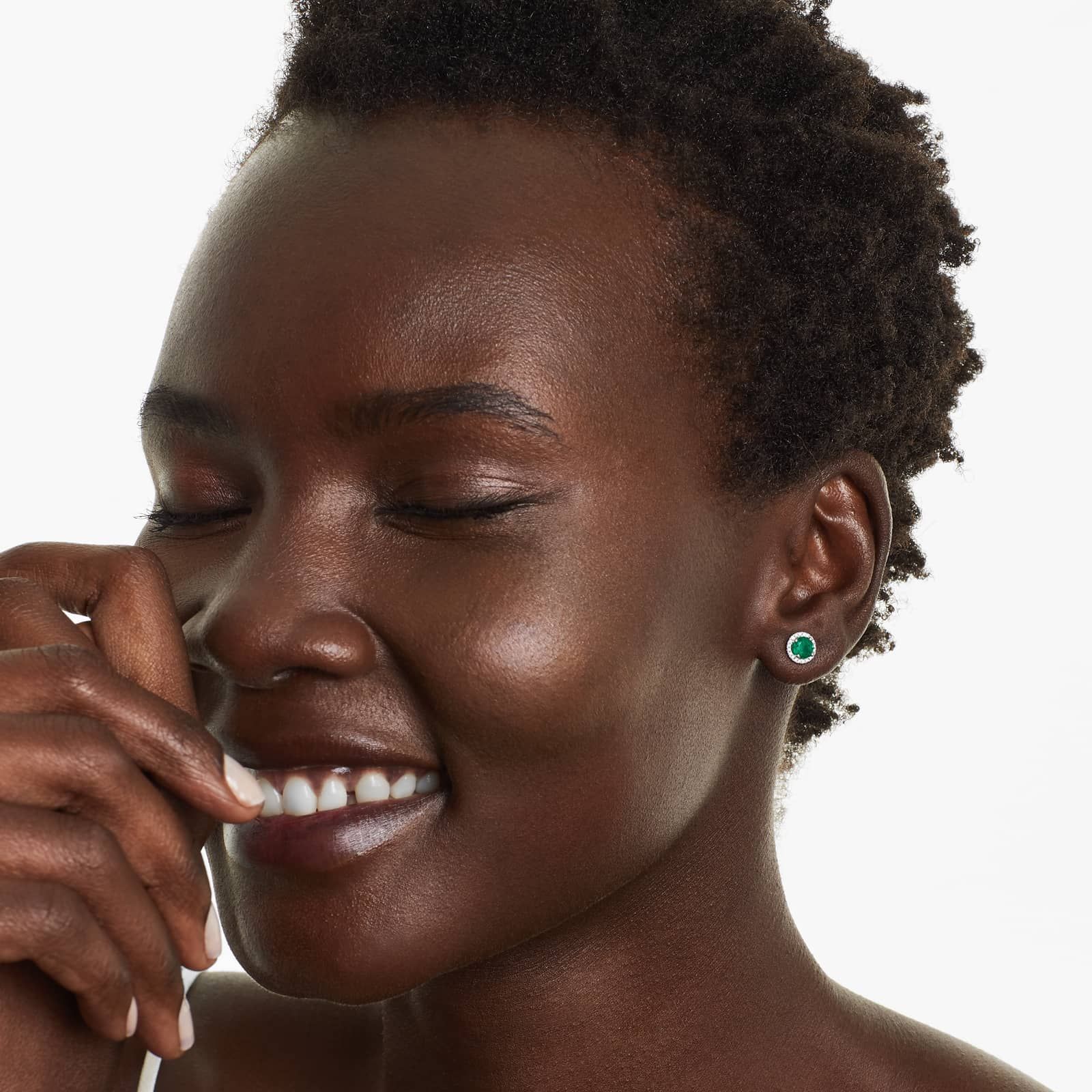 Round Emerald And Diamond Halo Earrings In 18K White Gold