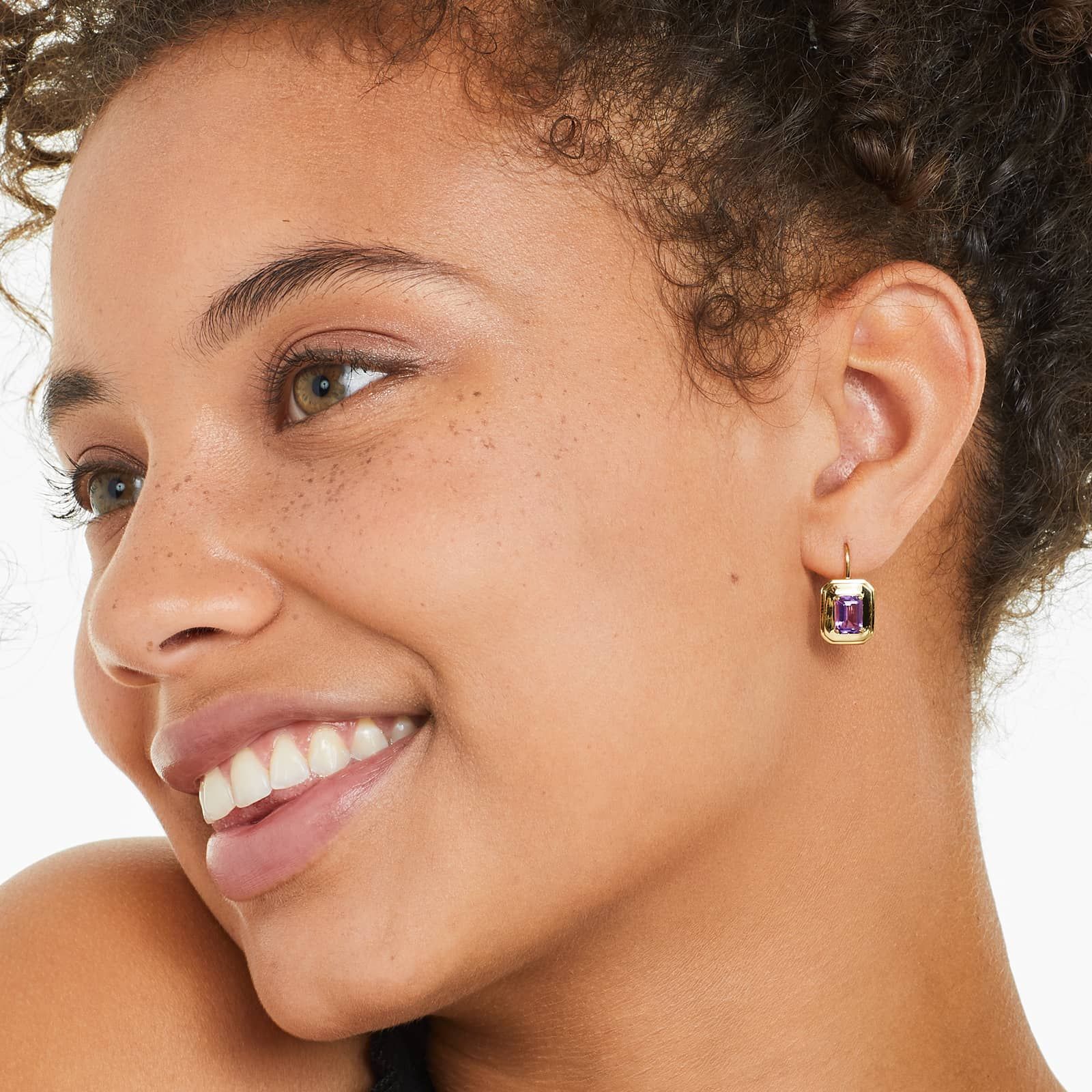 Amethyst Frame Leverback Earrings In 18K Yellow Gold