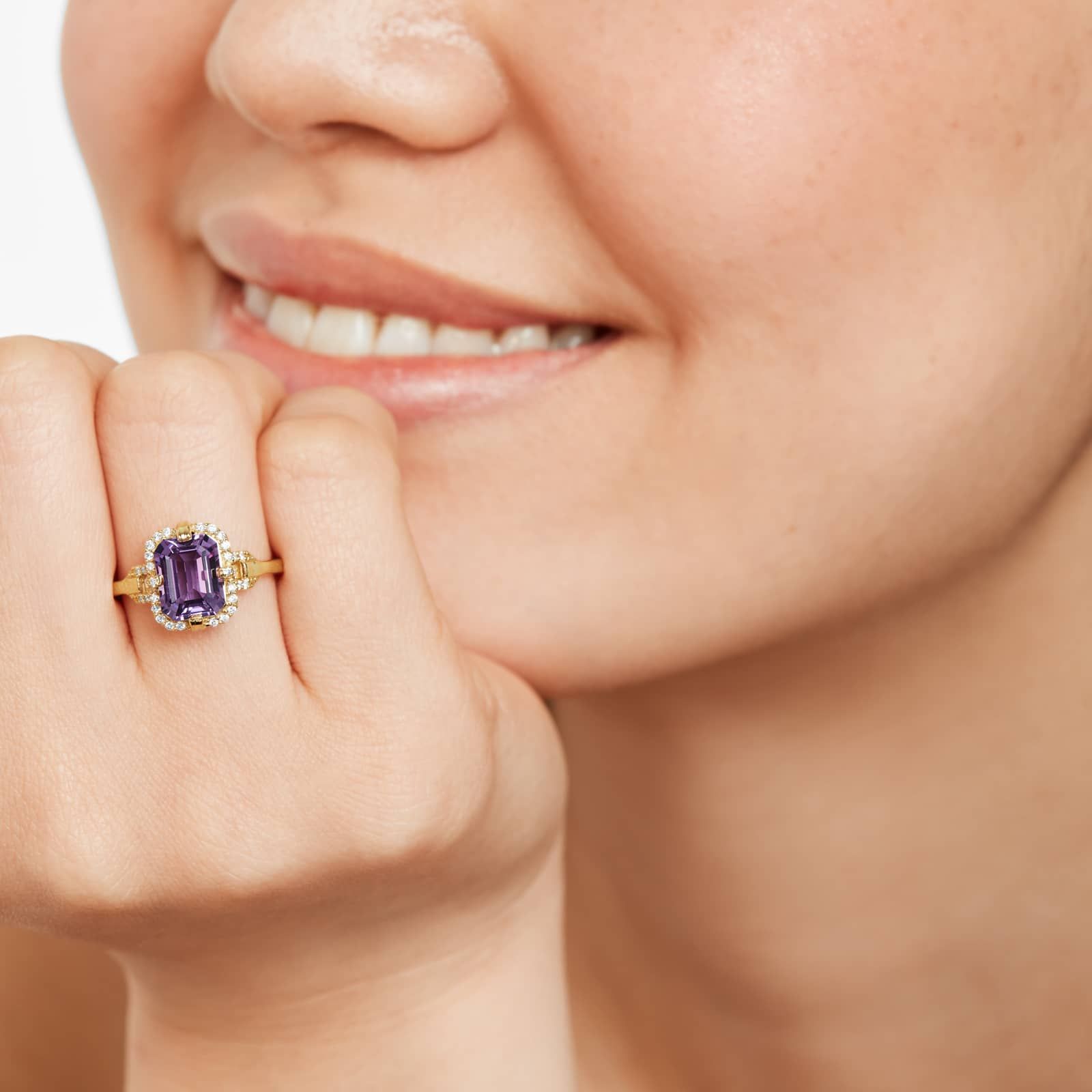 18K Yellow Gold Amethyst Diamond Halo Ring